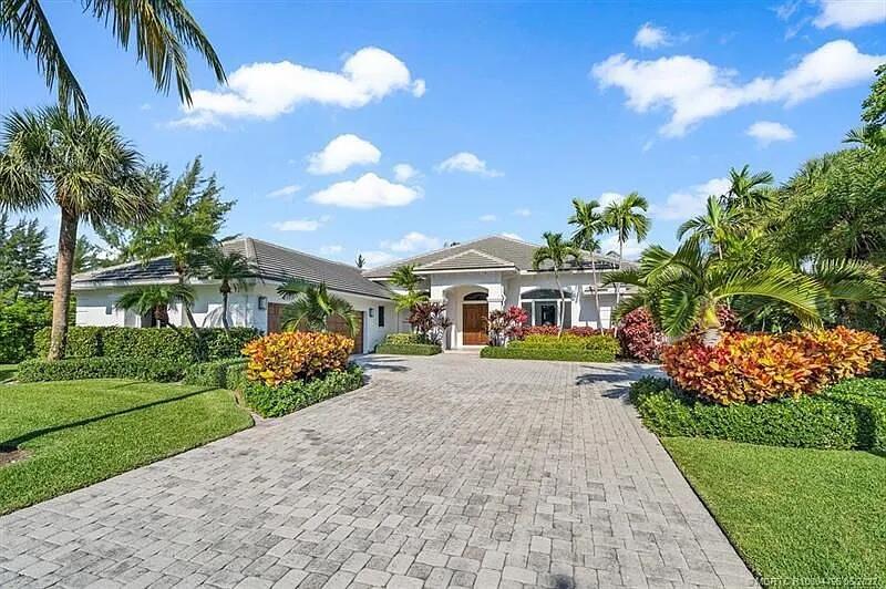 Listing  2941 Lake Drive, Singer Island, FL 33404, Singer Island, FL 33404
