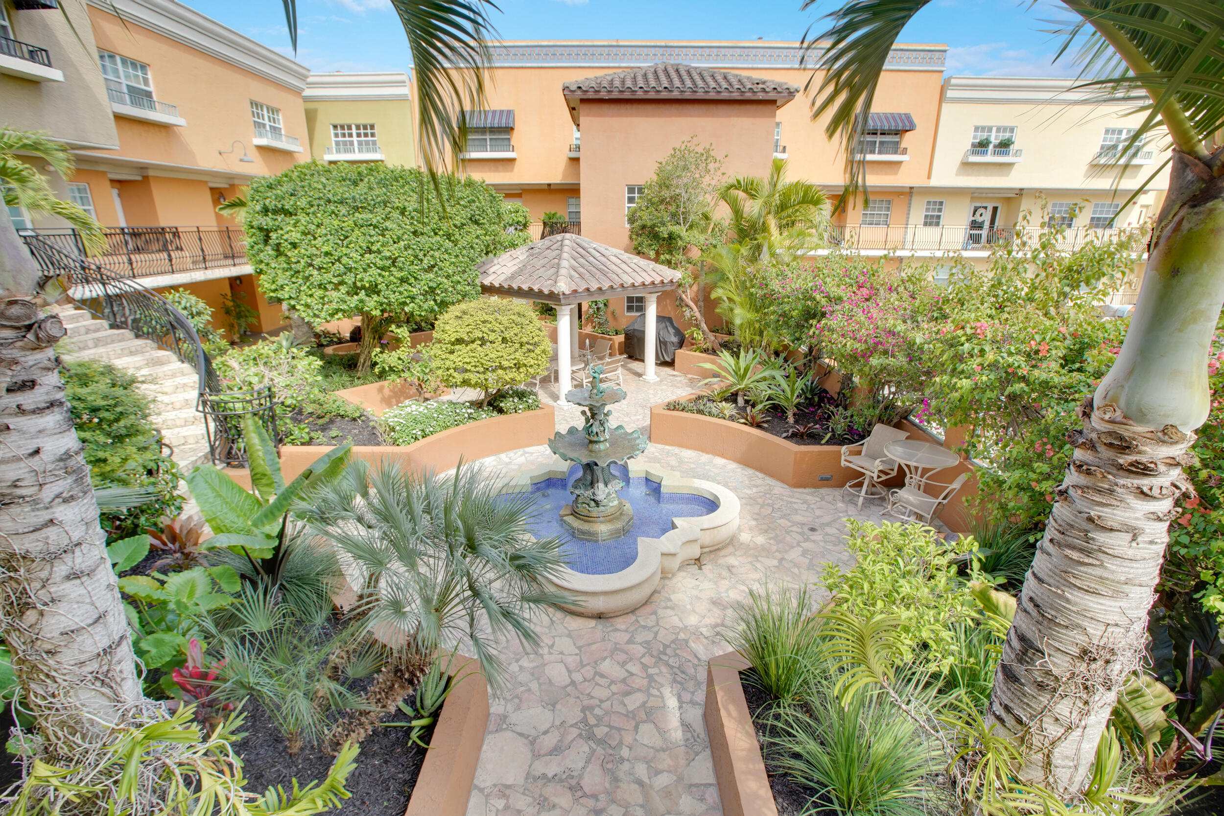 View details of listing 1111 E Las Olas Boulevard 410, Fort Lauderdale, FL 33301 Fort Lauderdale with MLS#