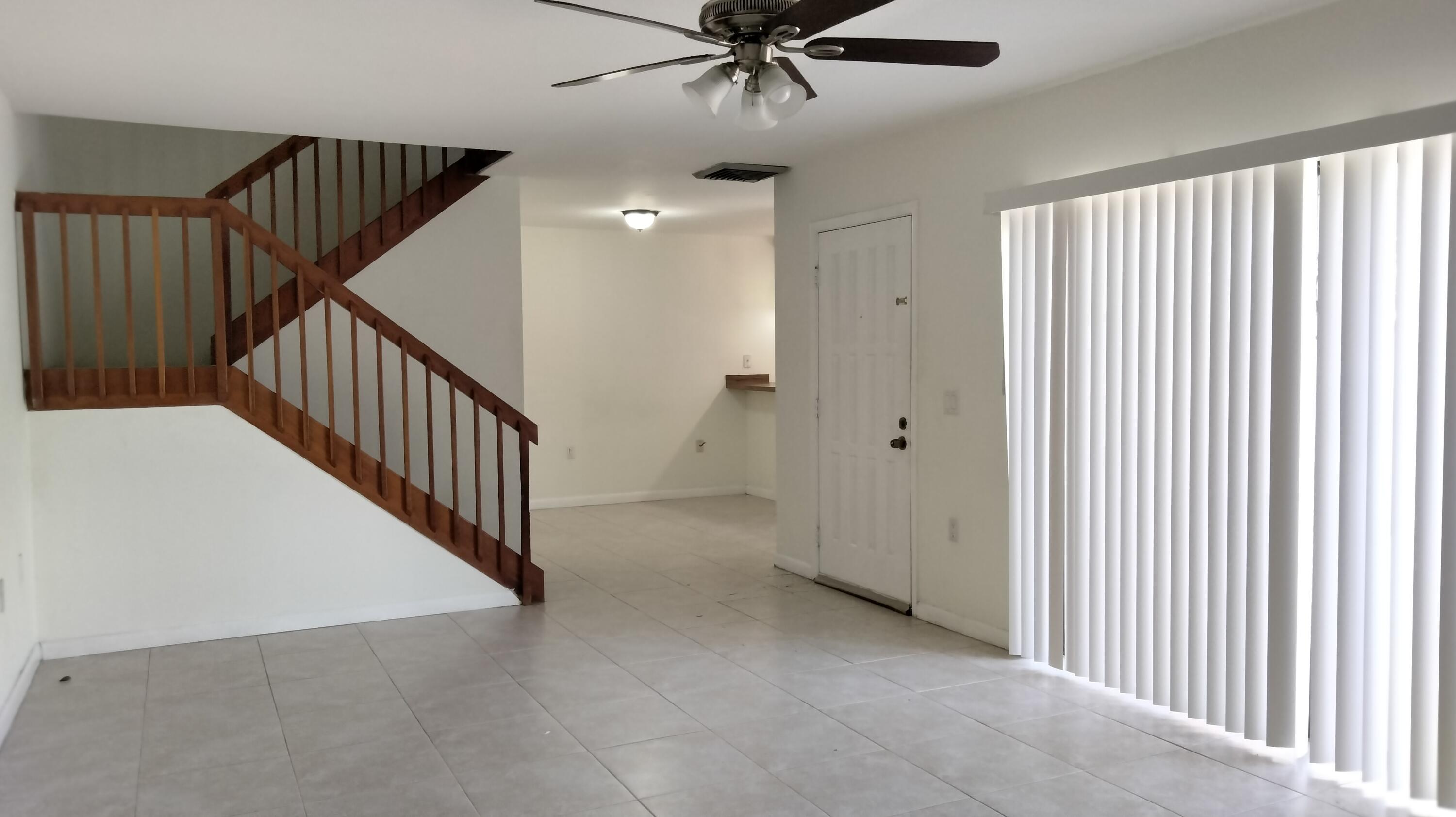 View details of listing 4707 47th Way, West Palm Beach, FL 33407 West Palm Beach with MLS#