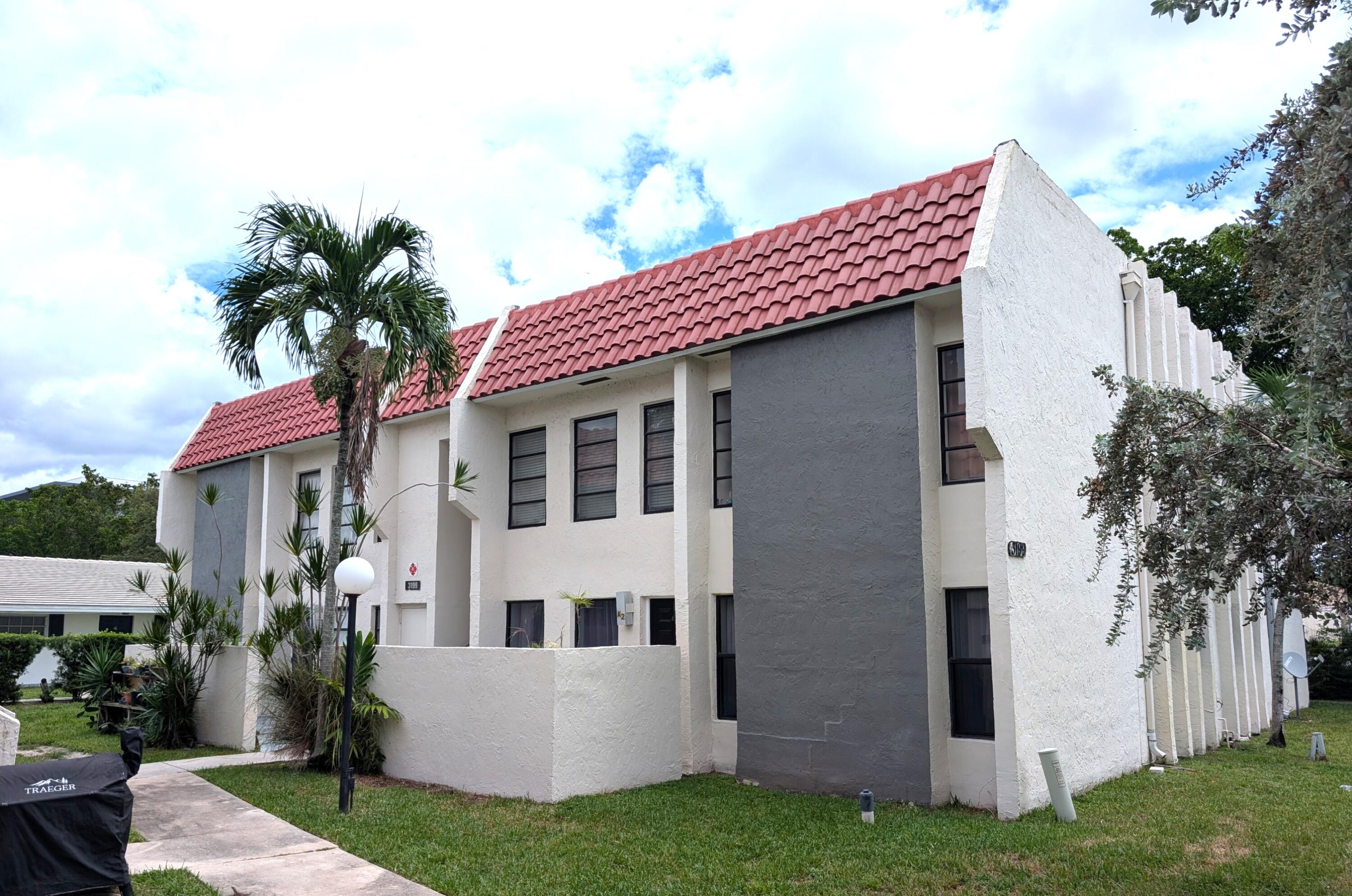 View details of listing 3199 Coral Hills Drive 2, Coral Springs, FL 33065 Coral Springs with MLS#