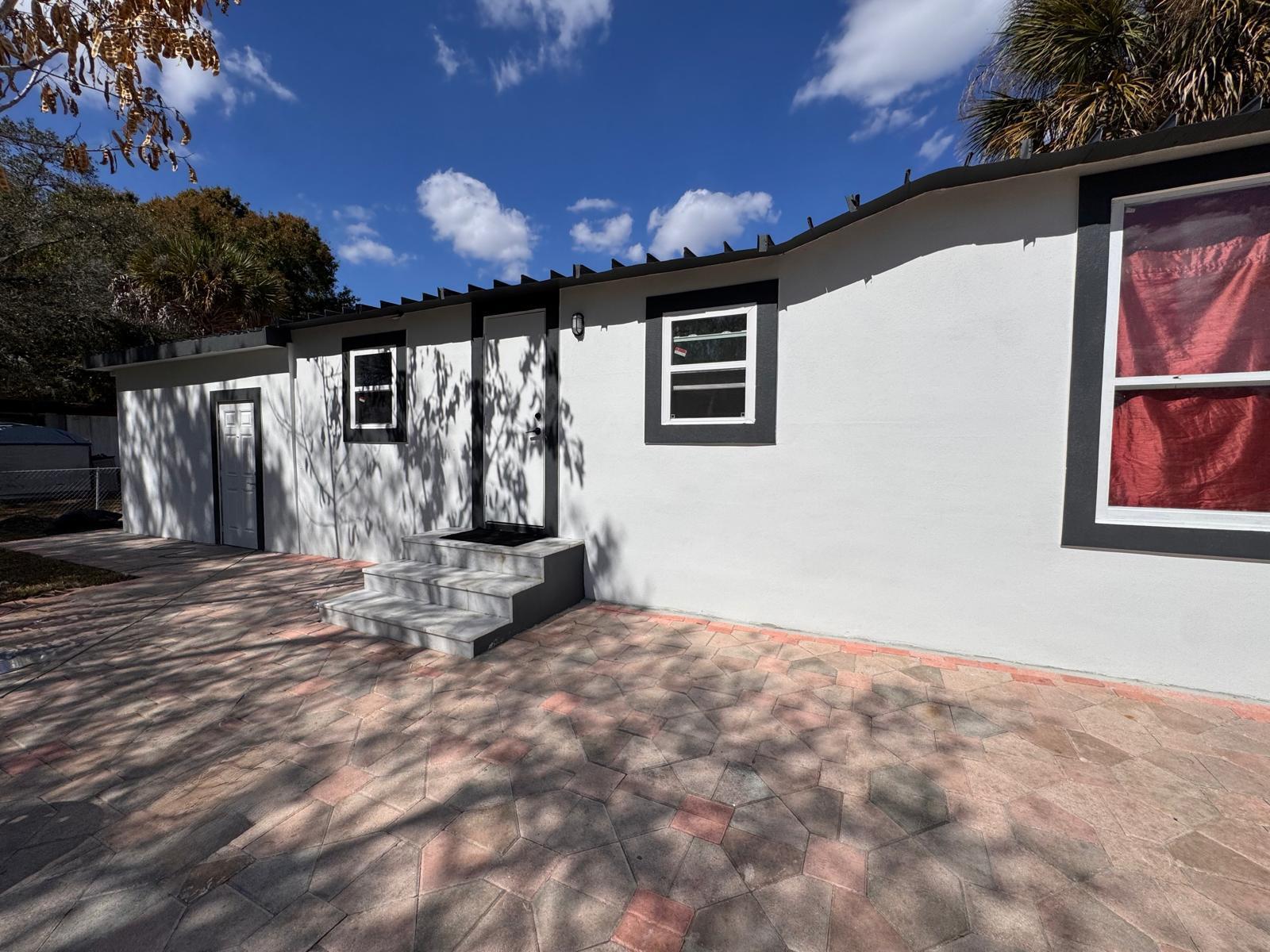 View details of listing 357 Hunting Club Avenue, Clewiston, FL 33440 Clewiston with MLS#