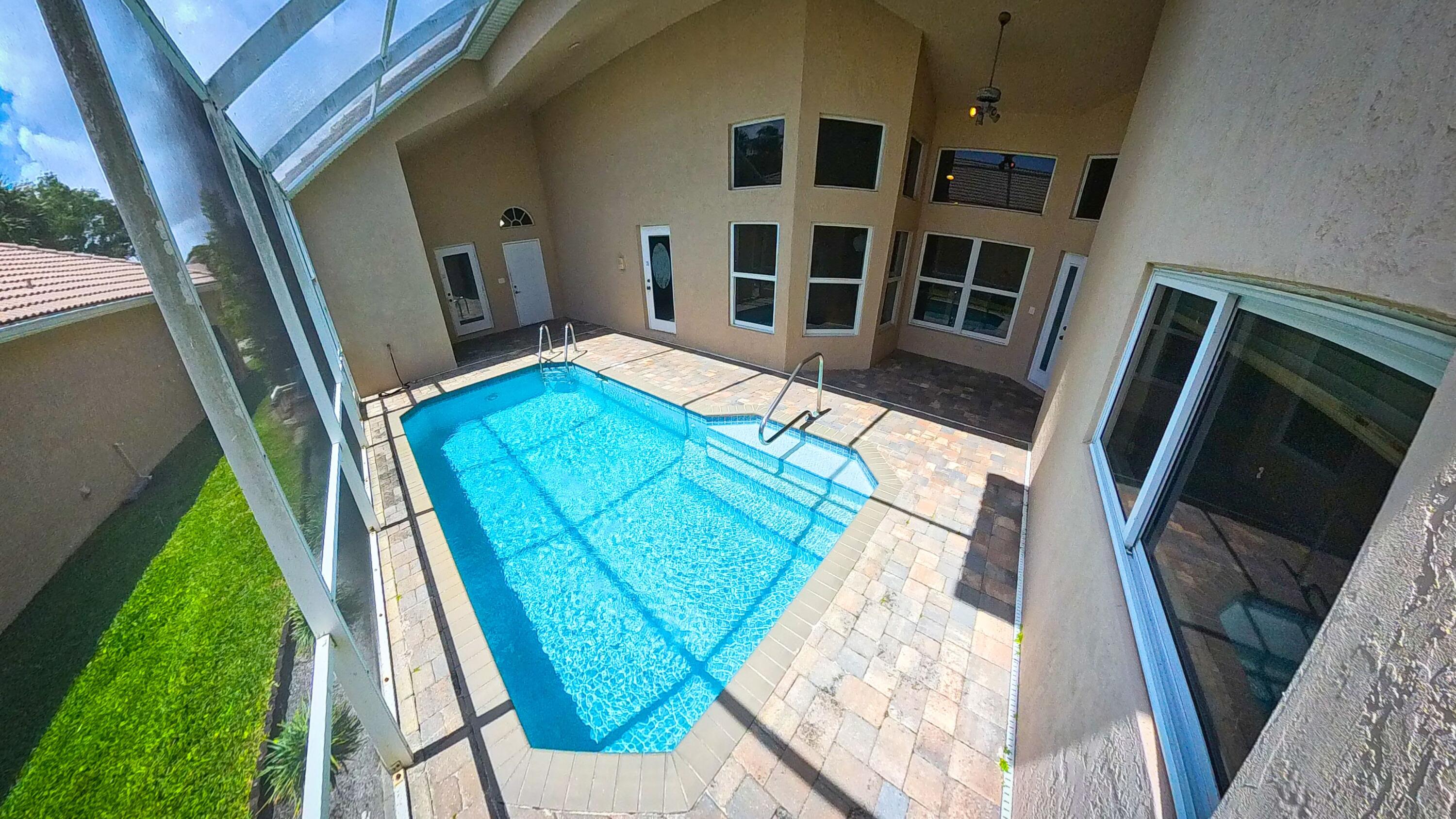 View details of listing 12415 SE Plandome Drive, Hobe Sound, FL 33455 Hobe Sound with MLS#