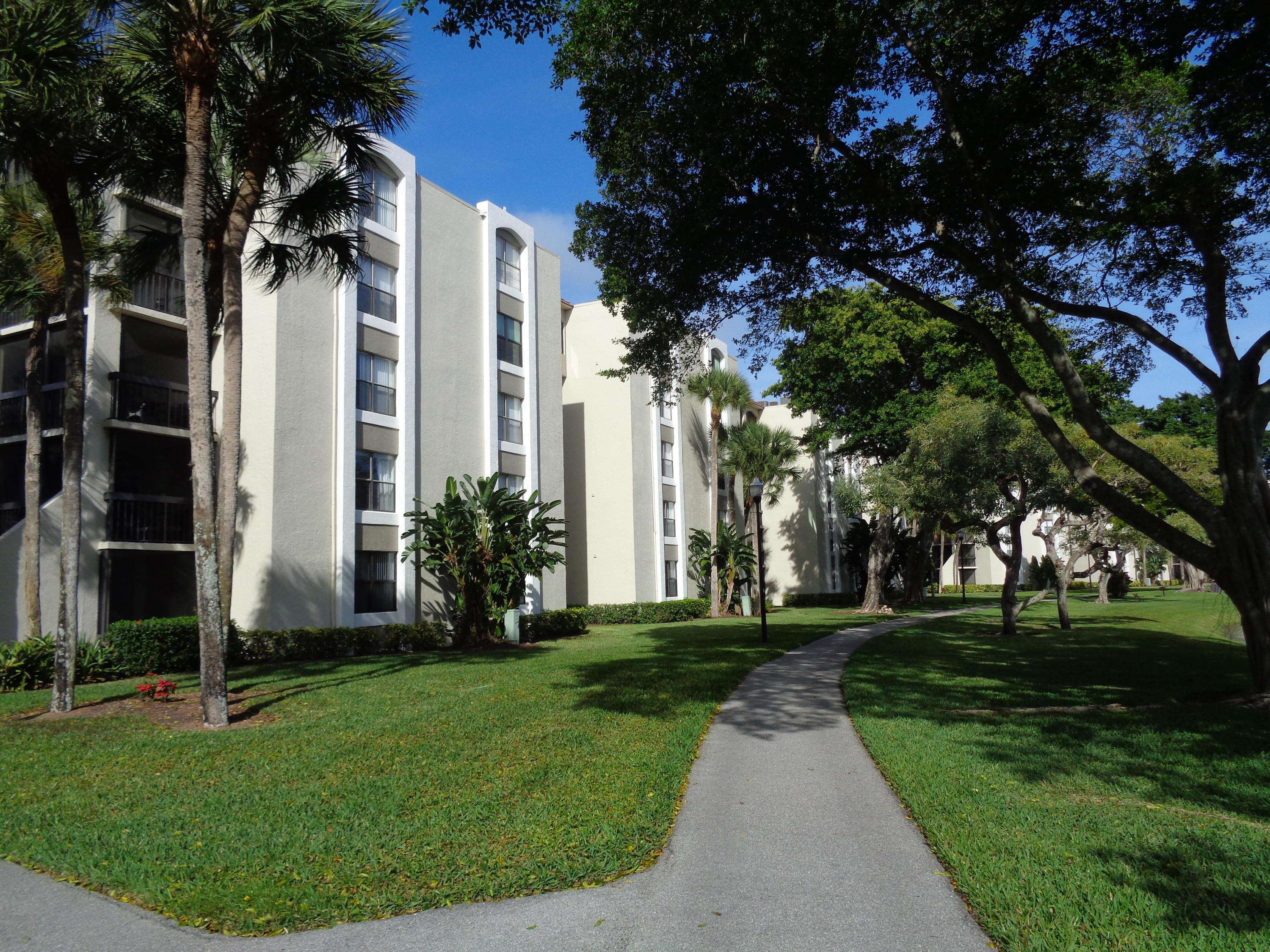 Listing  950 Lavers Circle F404, Delray Beach, FL 33444, Delray Beach, FL 33444