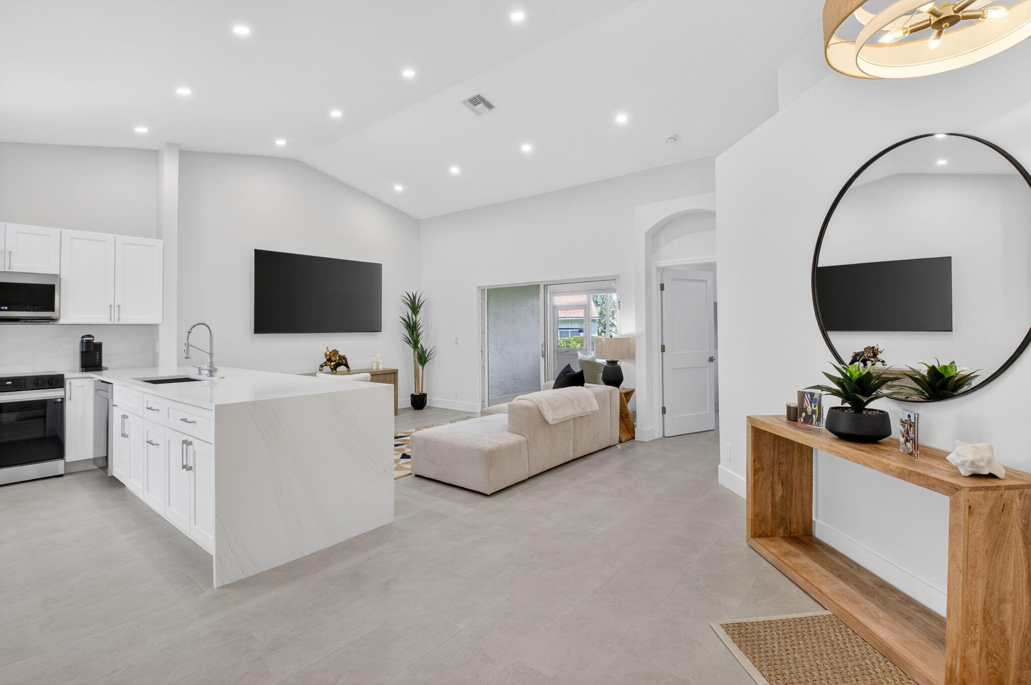 View details of listing 6171 Floral Lakes Drive, Delray Beach, FL 33484 Delray Beach with MLS#
