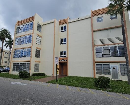 View details of listing 2501 NW 41st Avenue, Lauderhill, FL 33313 Lauderhill with MLS#