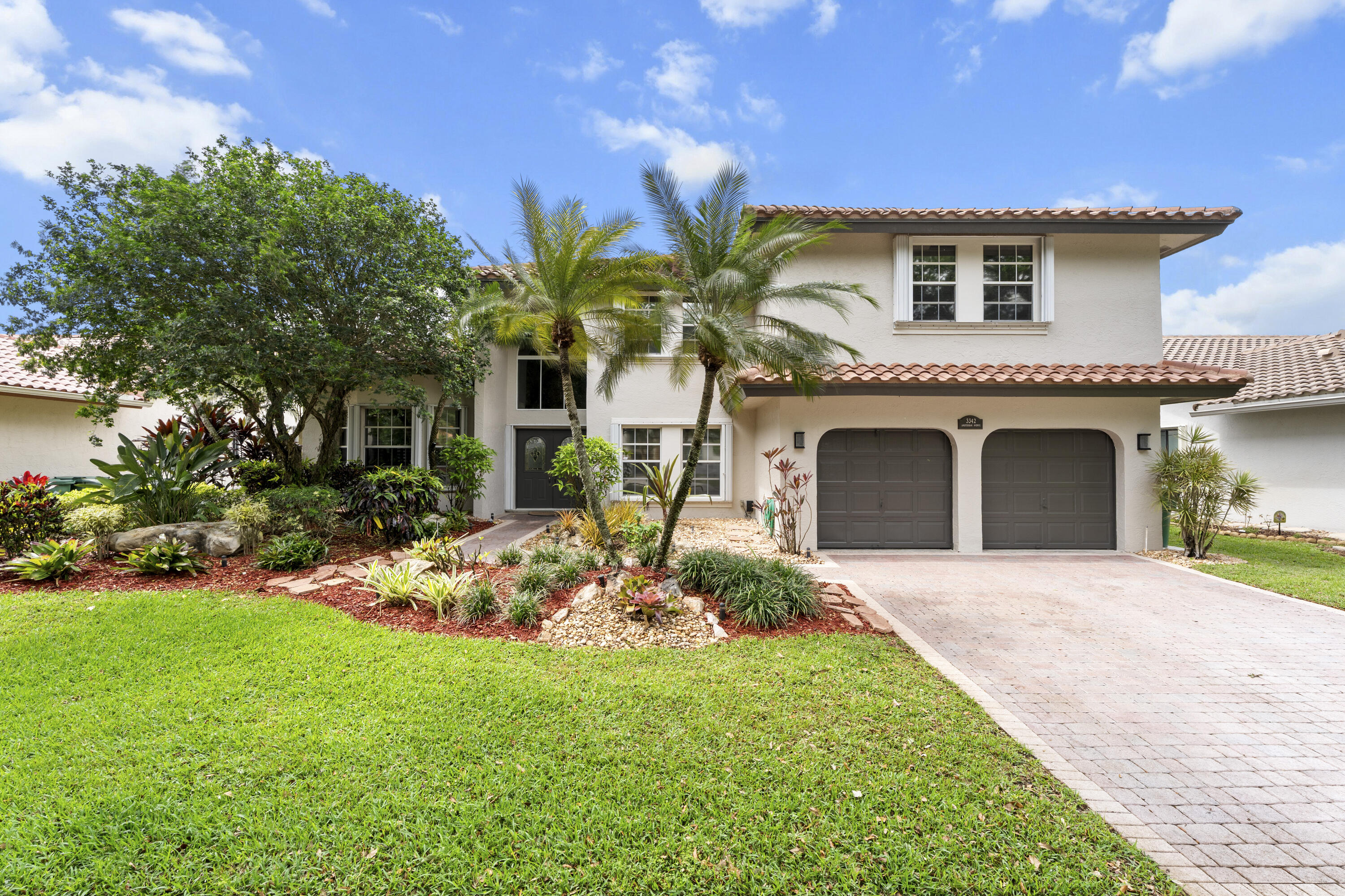 View details of listing 3342 Amsterdam Avenue, Cooper City, FL 33026 Cooper City with MLS#