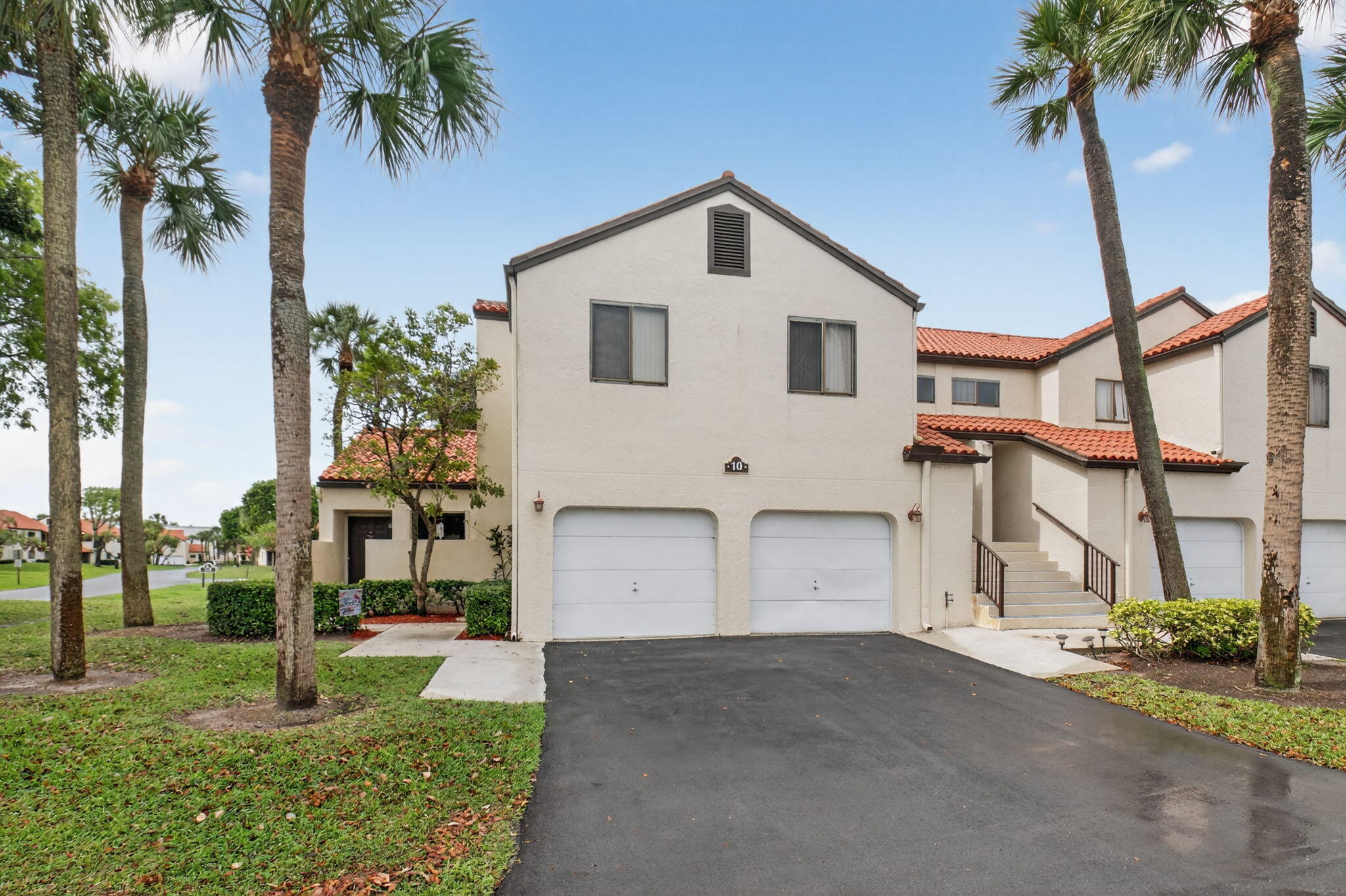 View details of listing 10 Vía De Casas Sur 101, Boynton Beach, FL 33426 Boynton Beach with MLS#