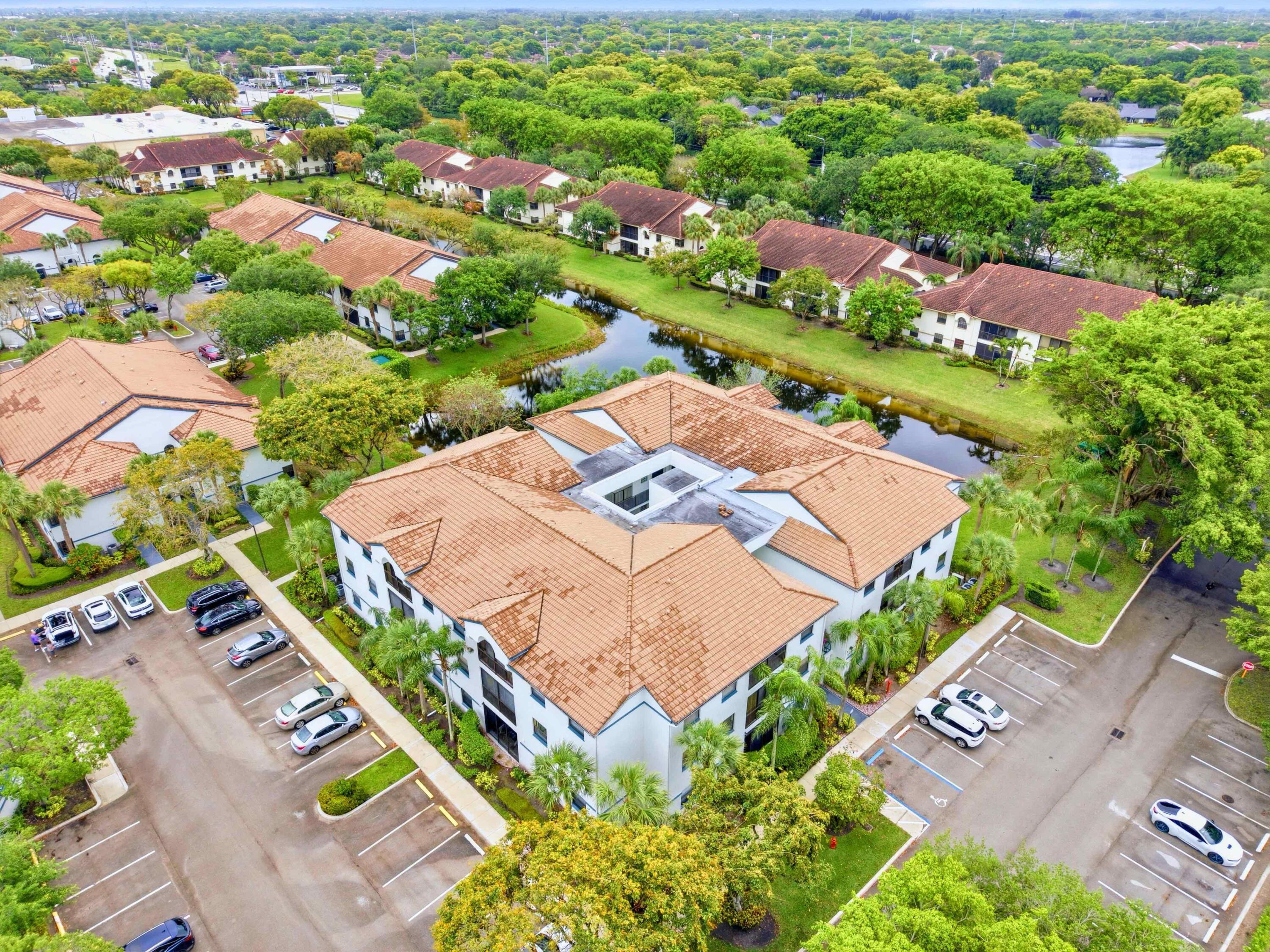 View details of listing 5265 Brisata Circle P, Boynton Beach, FL 33437 Boynton Beach with MLS#