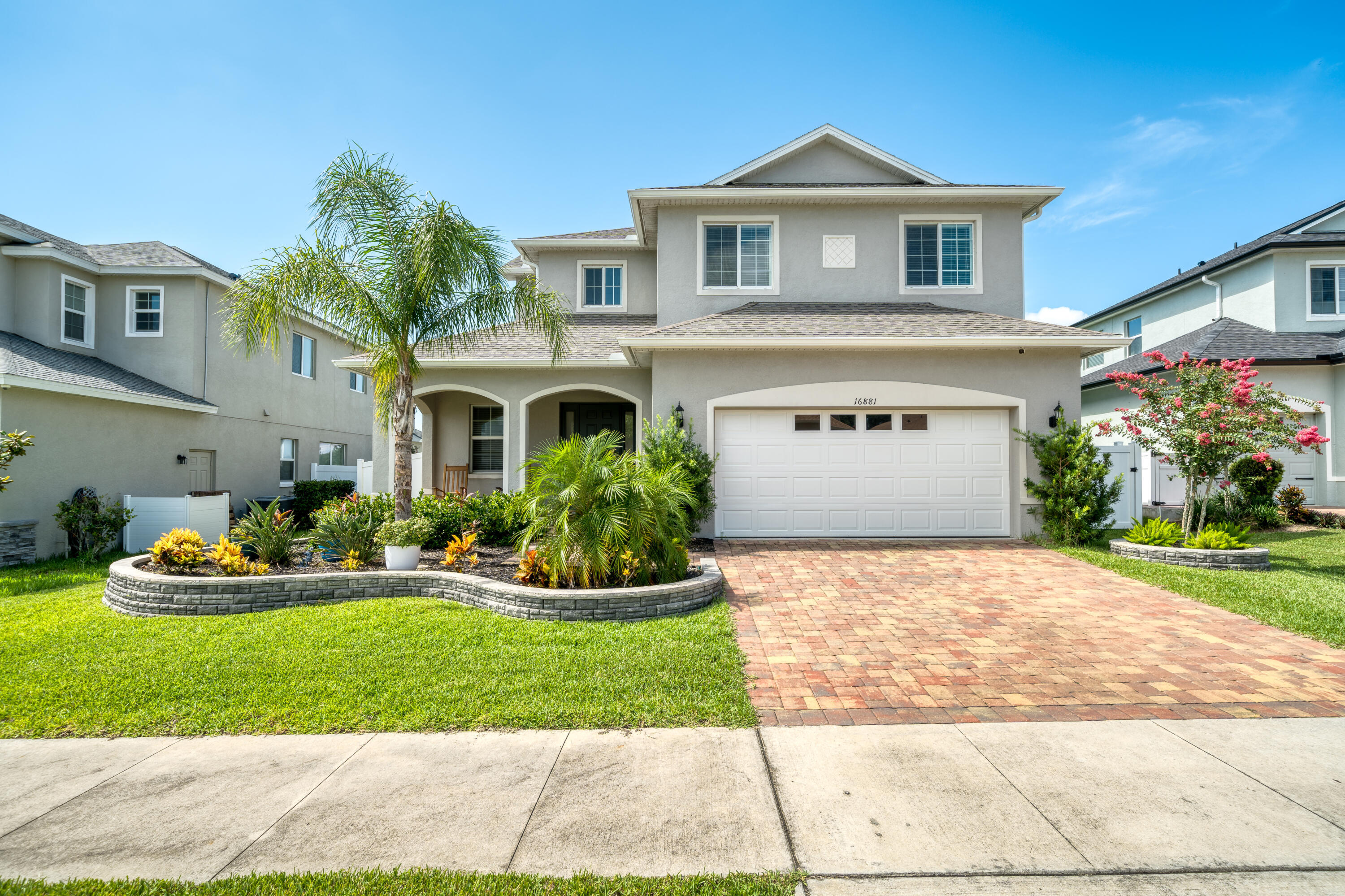 View details of listing 16881 Meadows Street, Clermont, FL 34714 Clermont with MLS#