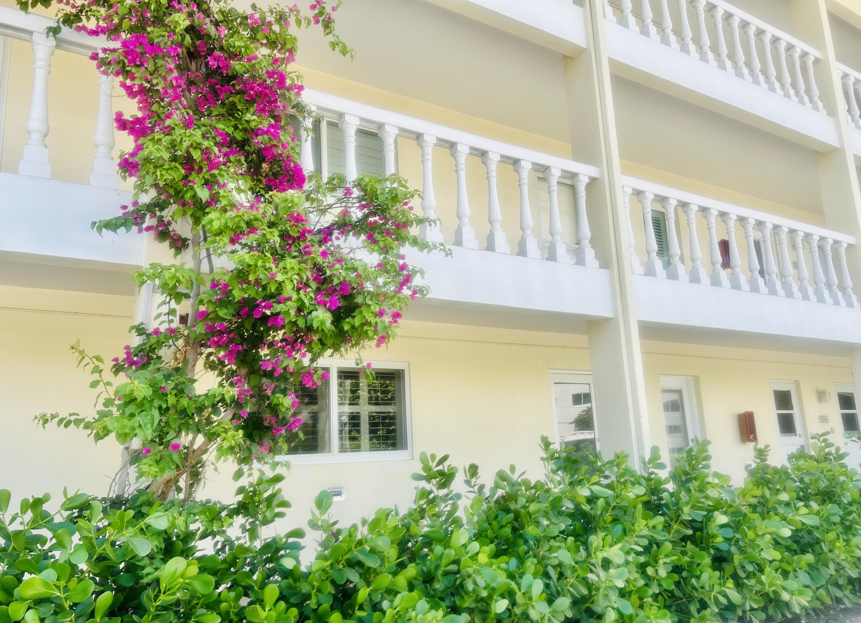 View details of listing 60 Venetian Drive 105n, Delray Beach, FL 33483 Delray Beach with MLS#