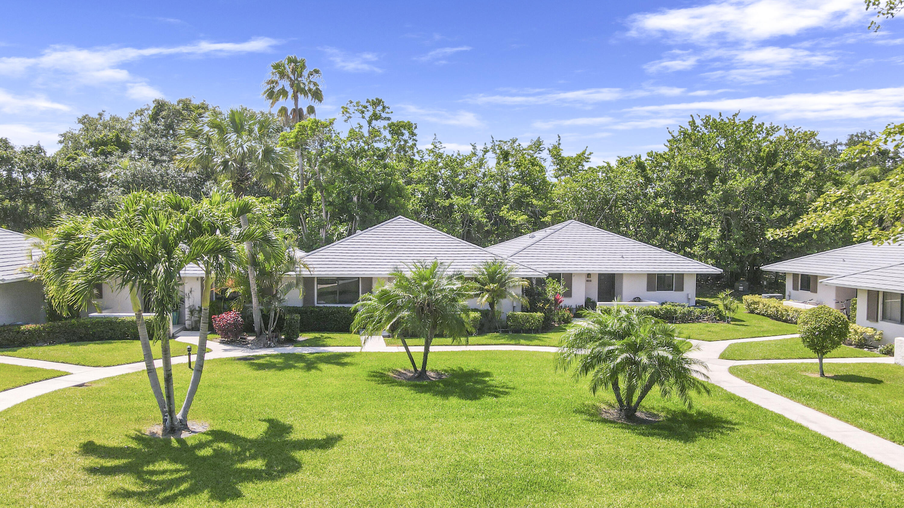 Listing  824 Club Drive, Palm Beach Gardens, FL 33418, Palm Beach Gardens, FL 33418