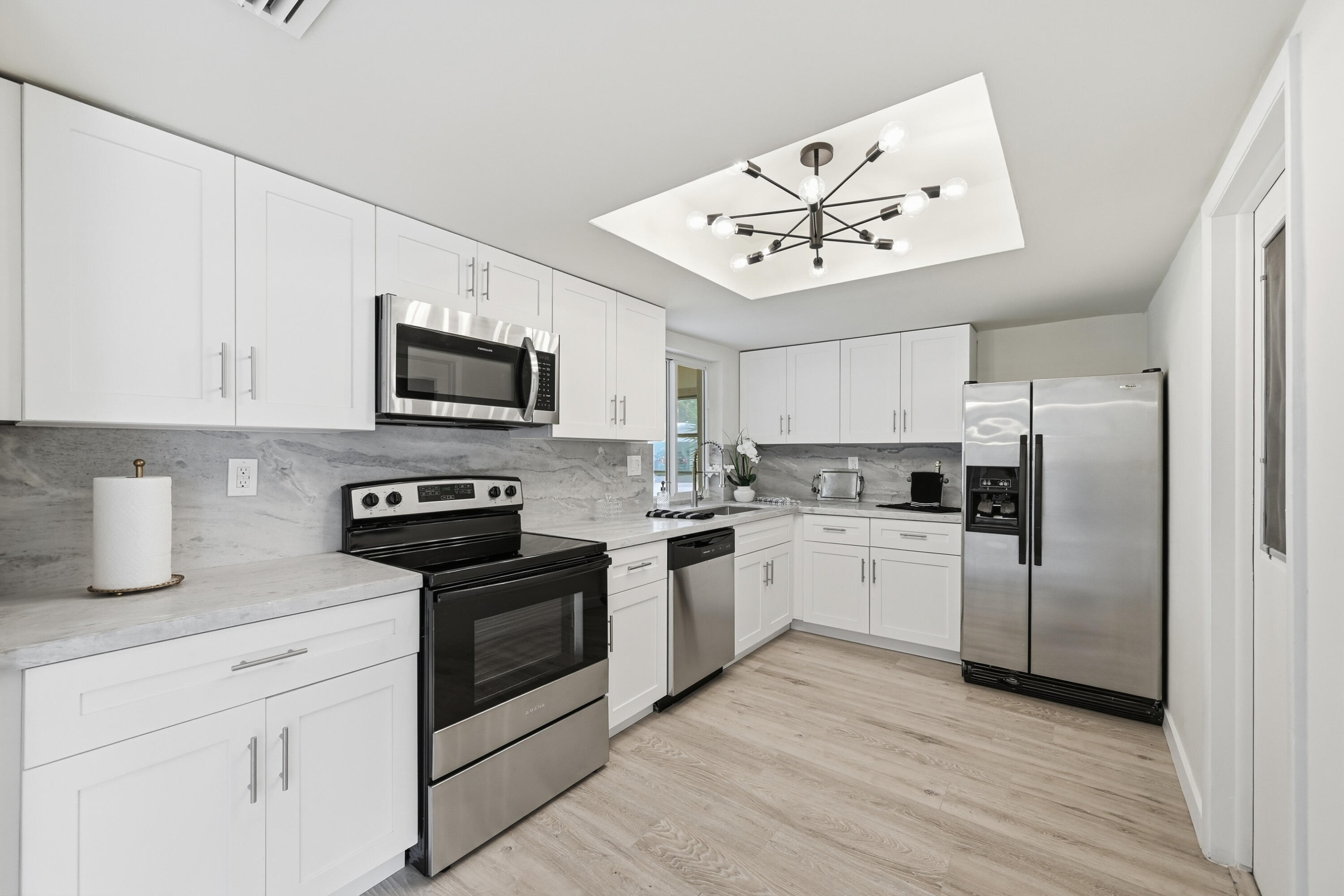 View details of listing 2631 W Golf Boulevard, Pompano Beach, FL 33064 Pompano Beach with MLS#