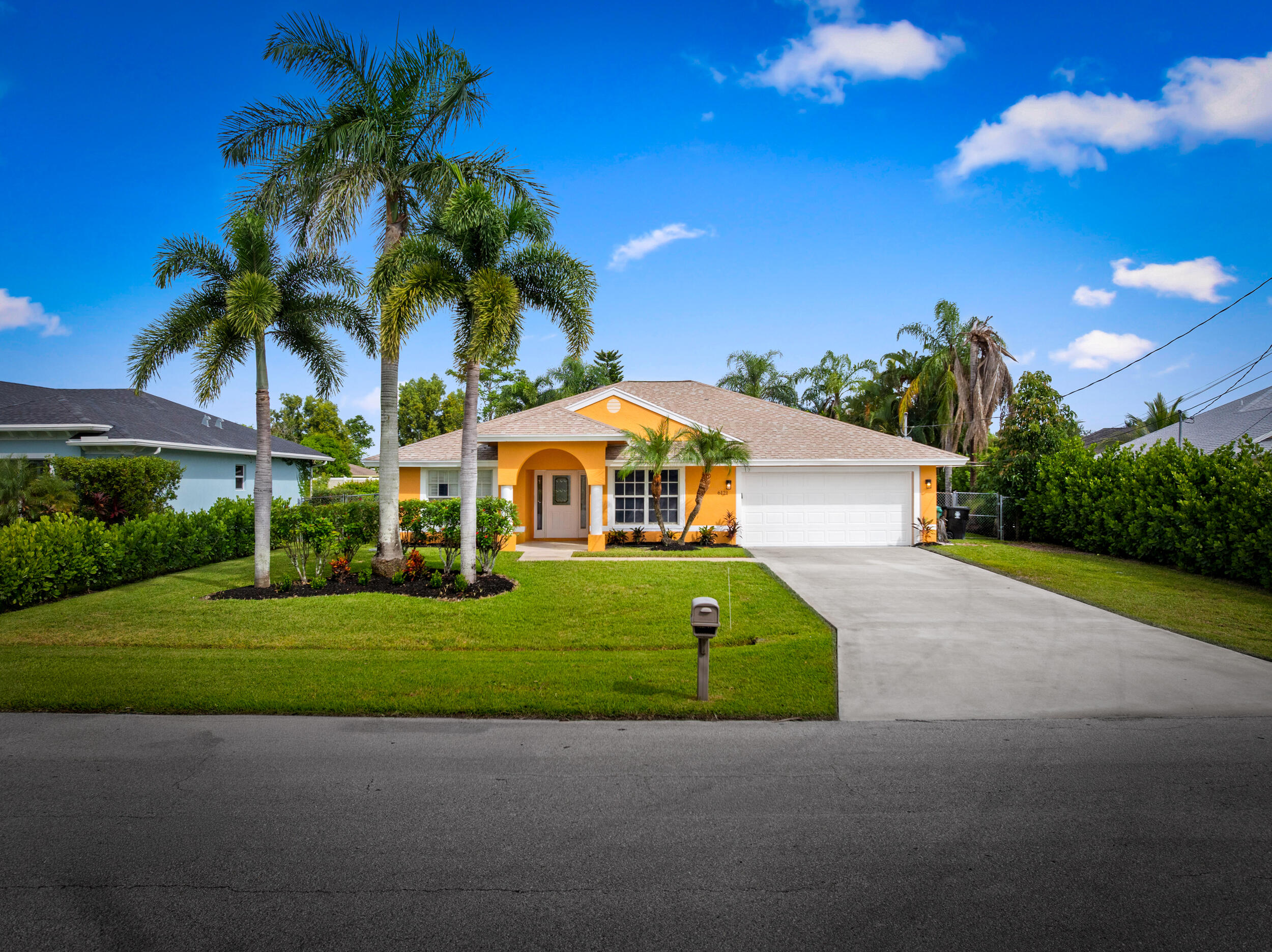 View details of listing 6121 NW Daroco Terrace, Port St. Lucie, FL 34986 Port St. Lucie with MLS#
