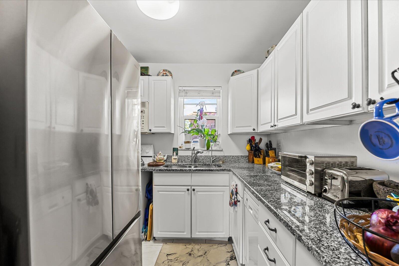 View details of listing 1943 SW Palm City Road 22-d, Stuart, FL 34994 Stuart with MLS#