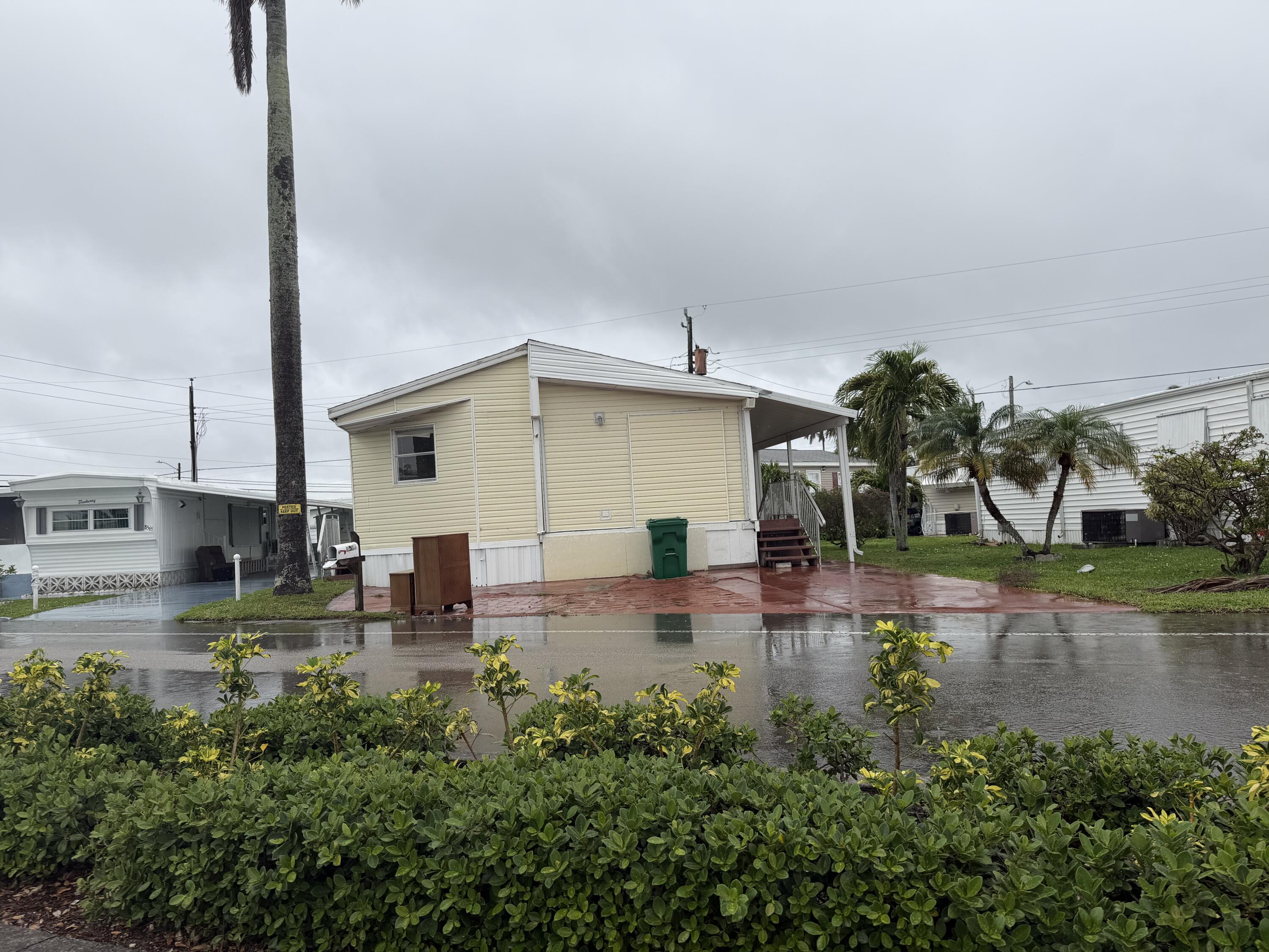 View details of listing 8557 SW 18th Street, Davie, FL 33324 Davie with MLS#