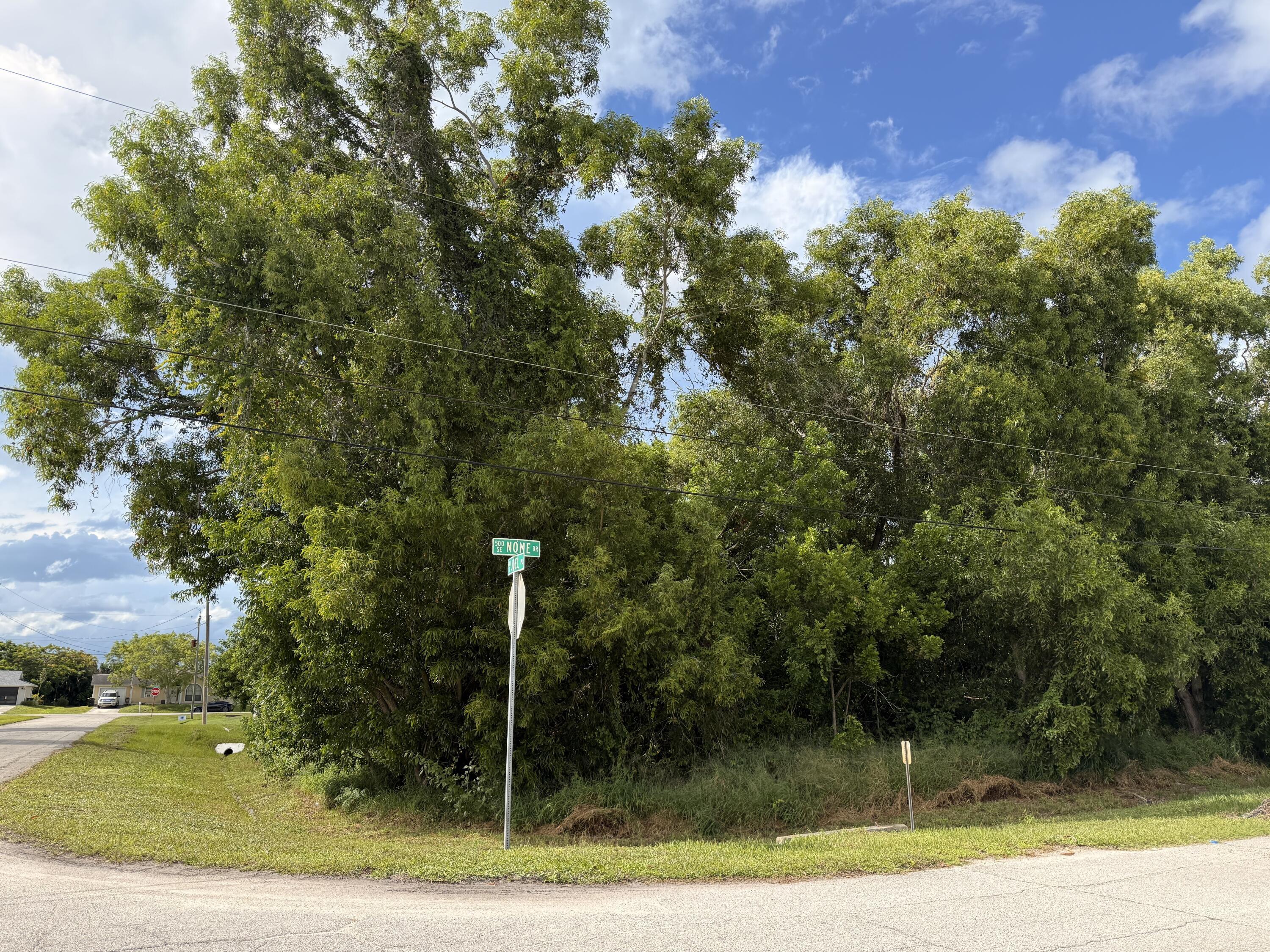 View details of listing 574 SE Nome Drive, Port St. Lucie, FL 34984 Port St. Lucie with MLS#