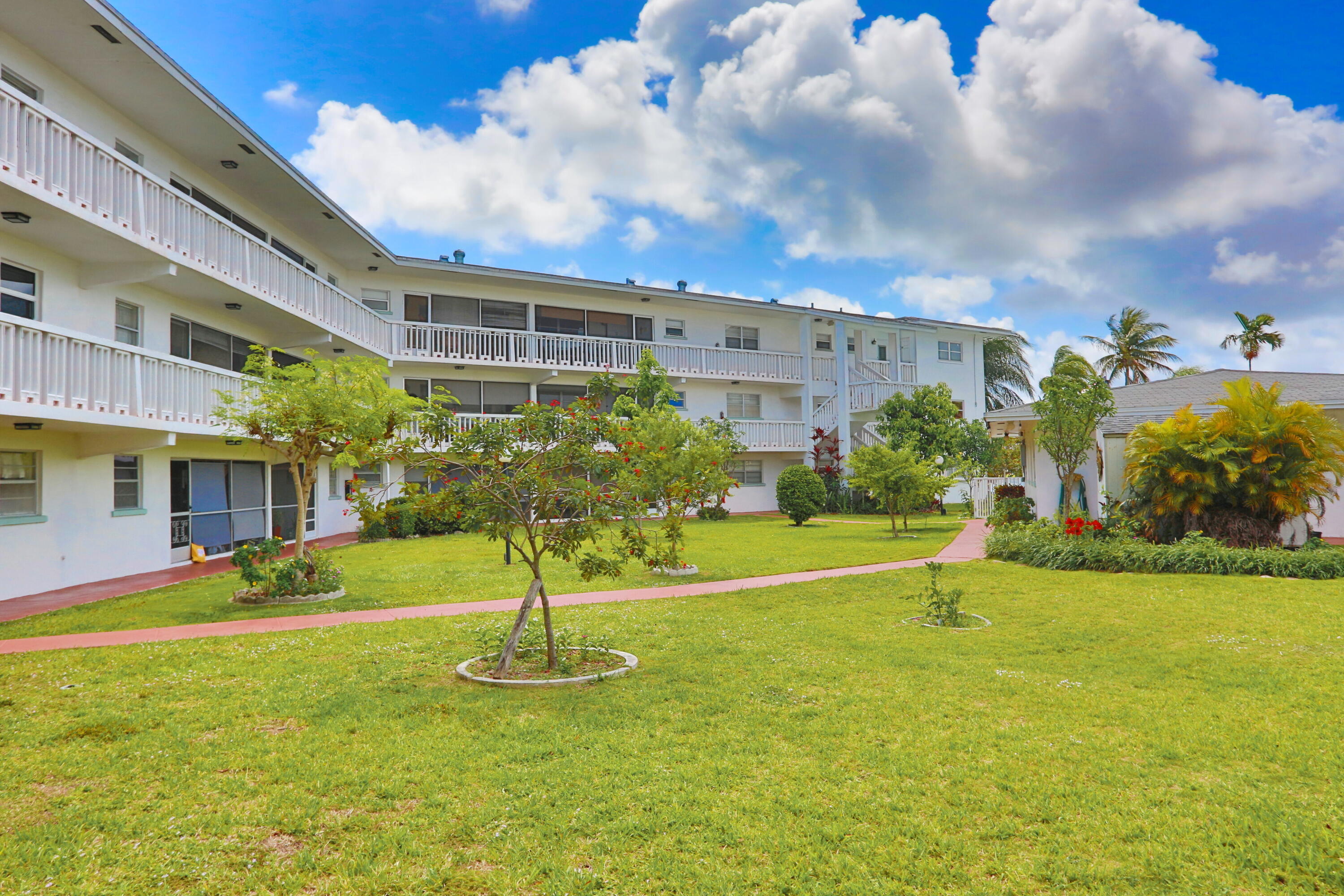 View details of listing 600 Pine Drive 209, Pompano Beach, FL 33060 Pompano Beach with MLS#