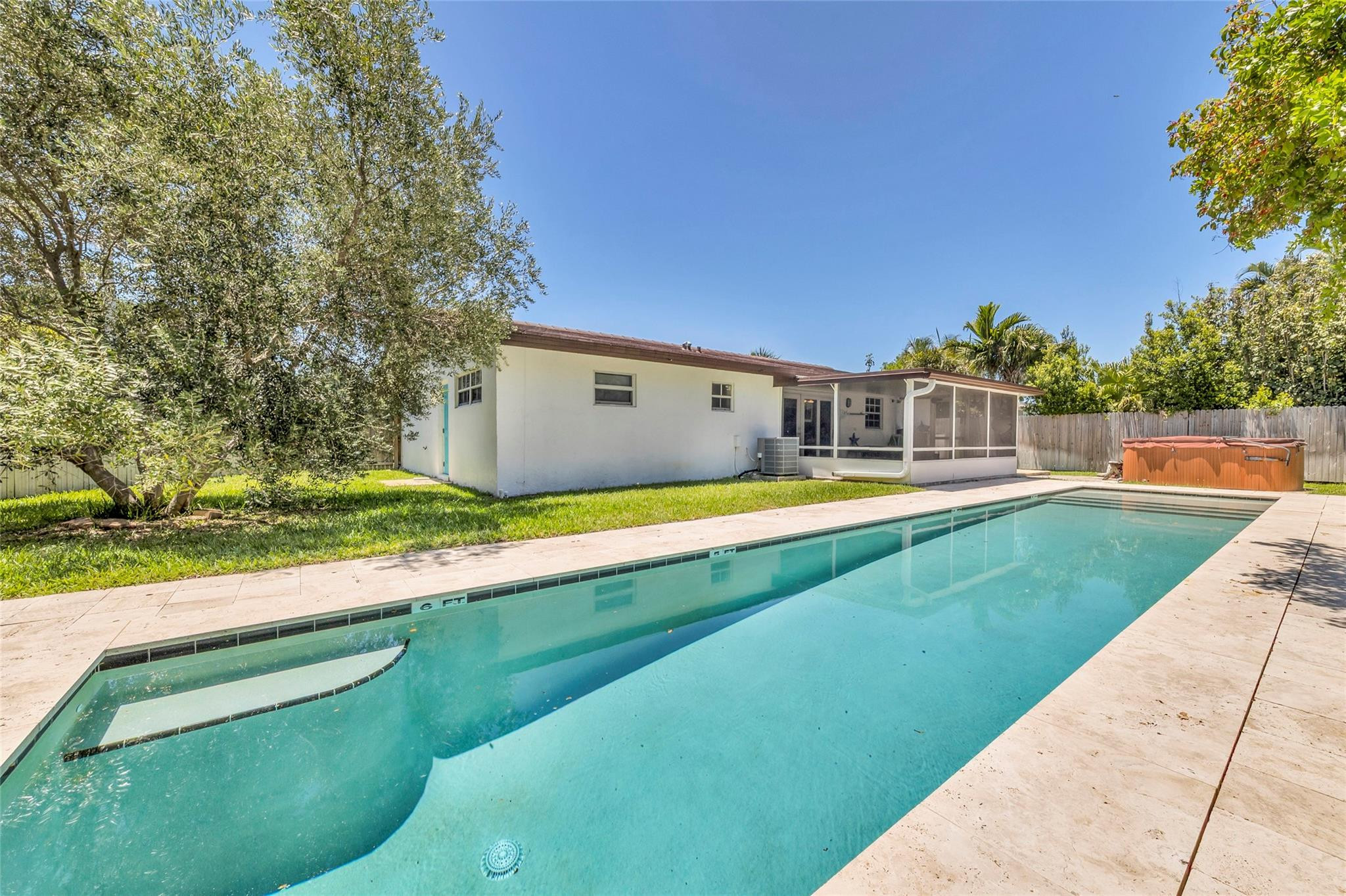 View details of listing 3213 Dover Road, Pompano Beach, FL 33062 Pompano Beach with MLS#