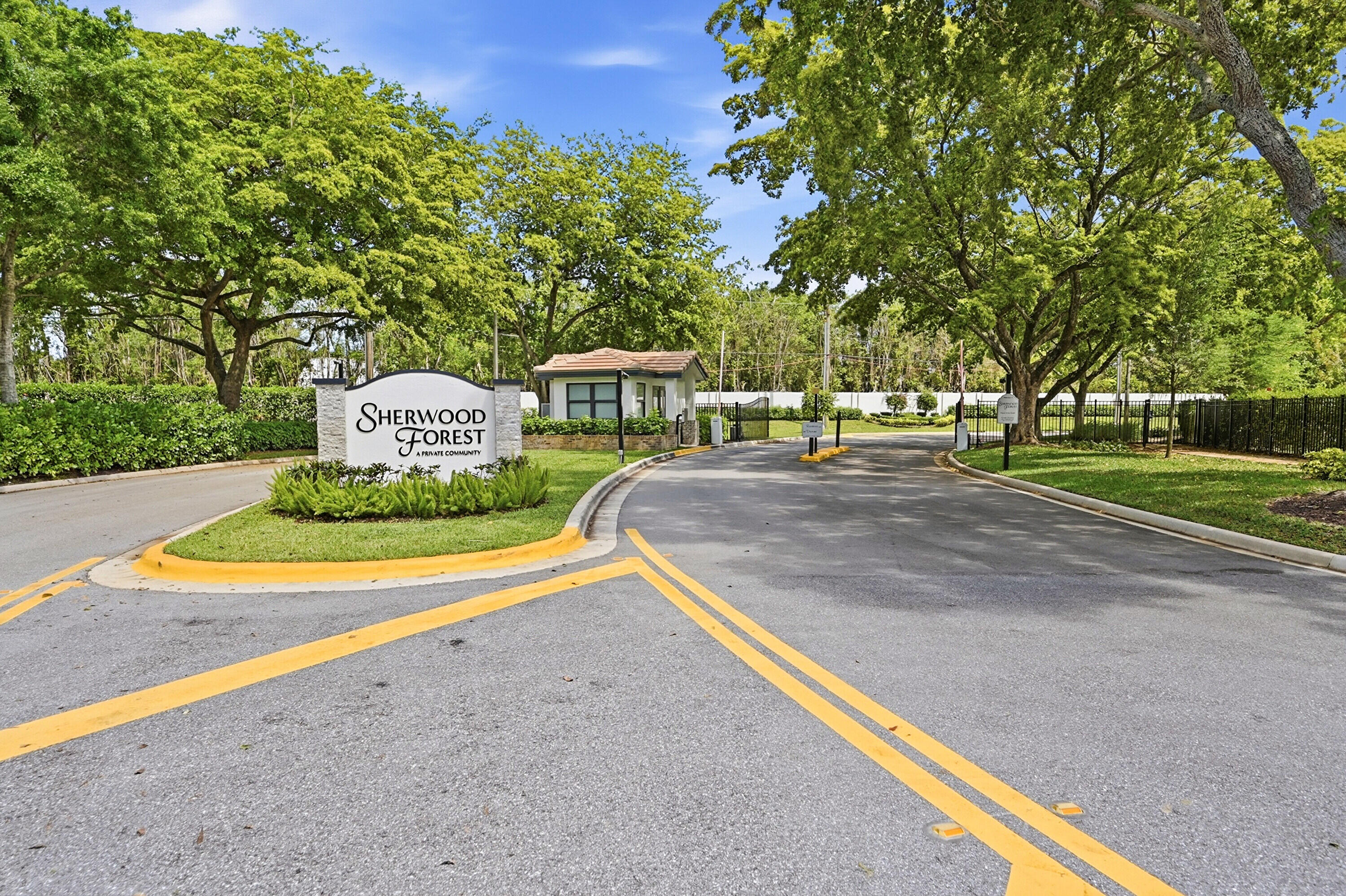 View details of listing 262 Sherwood Forest Drive, Delray Beach, FL 33445 Delray Beach with MLS#