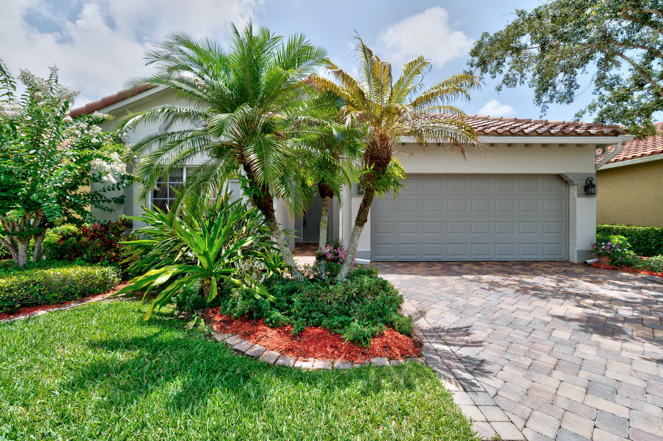 View details of listing 6188 Dorchester Way, Vero Beach, FL 32966 Vero Beach with MLS#
