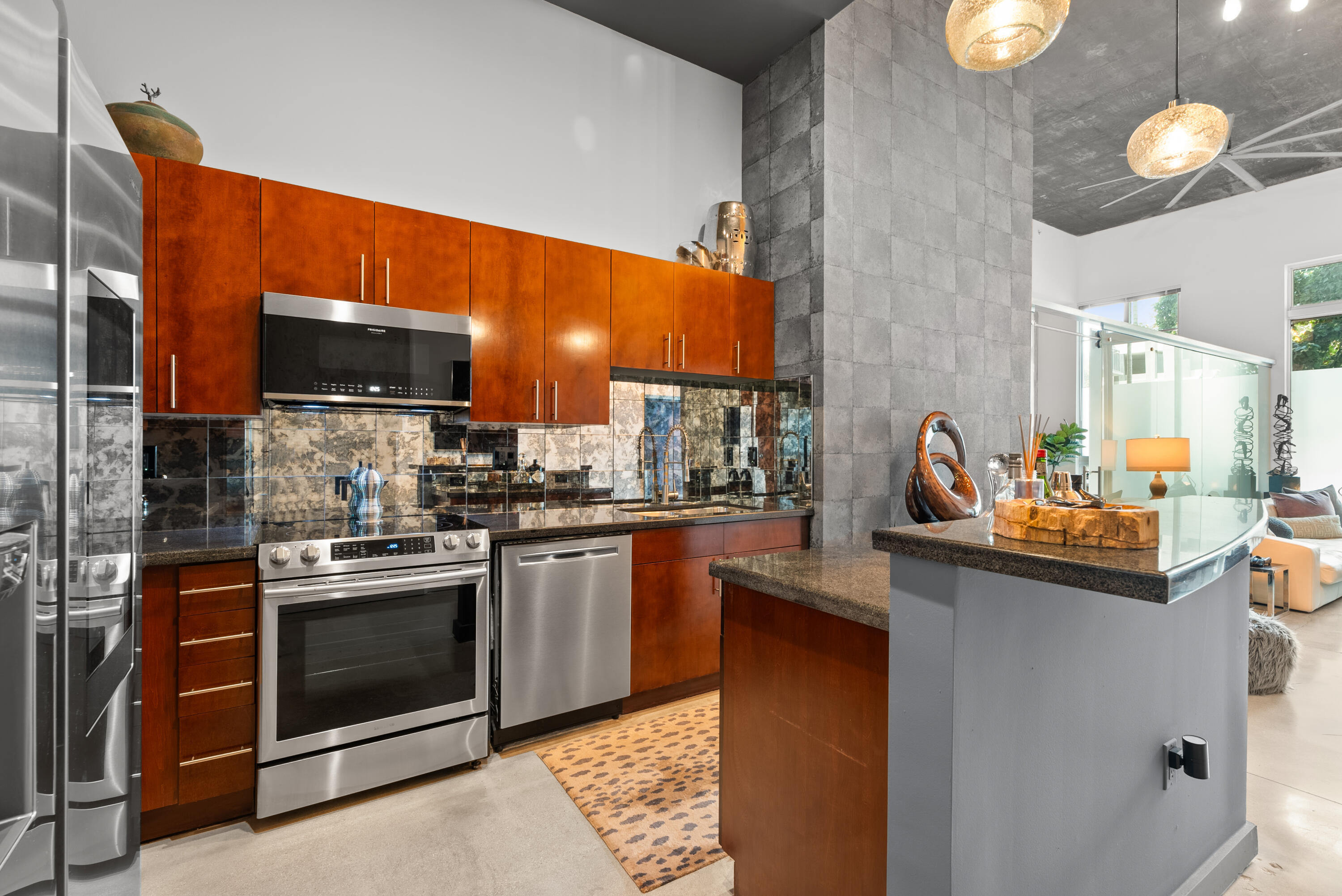 View details of listing 300 S Australian Avenue 103, West Palm Beach, FL 33401 West Palm Beach with MLS# 