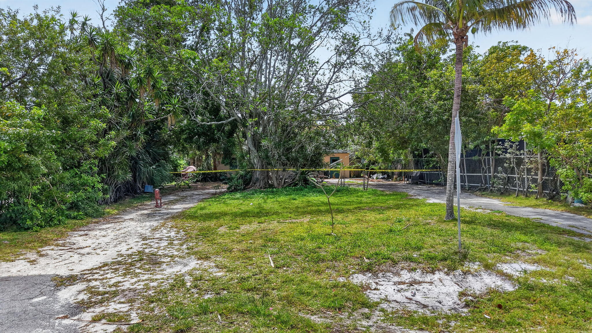 View details of listing 600 Allen Avenue, Delray Beach, FL 33483 Delray Beach with MLS# 