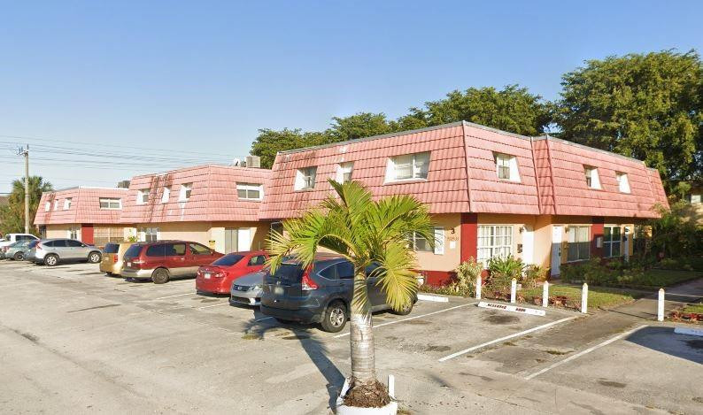 View details of listing 5323 NW 27th Street B4, Lauderhill, FL 33313 Lauderhill with MLS# 
