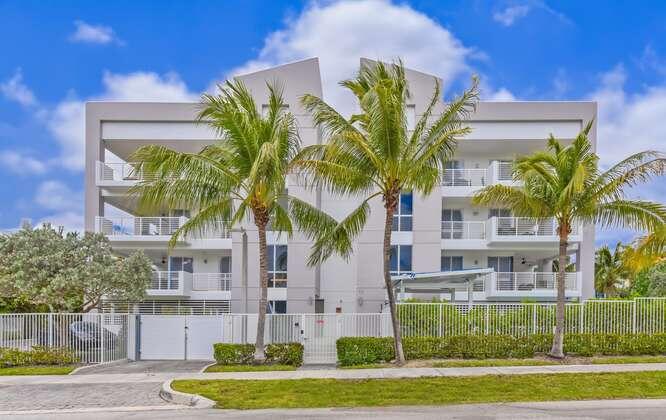 Listing  51 SE 19th Avenue 401, Deerfield Beach, FL 33441, Deerfield Beach, FL 33441