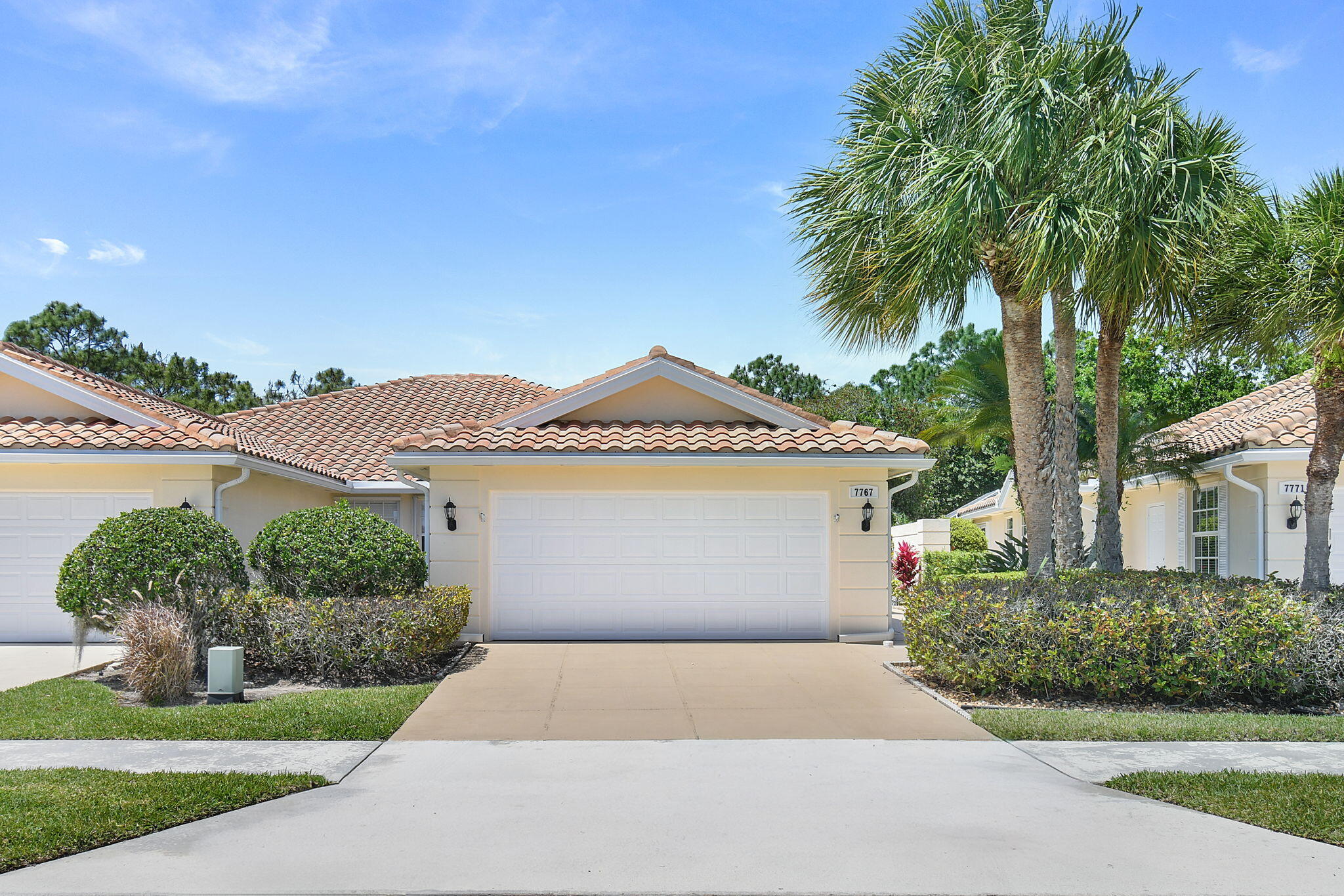 View details of listing 7767 SE Spicewood Circle, Hobe Sound, FL 33455 Hobe Sound with MLS#