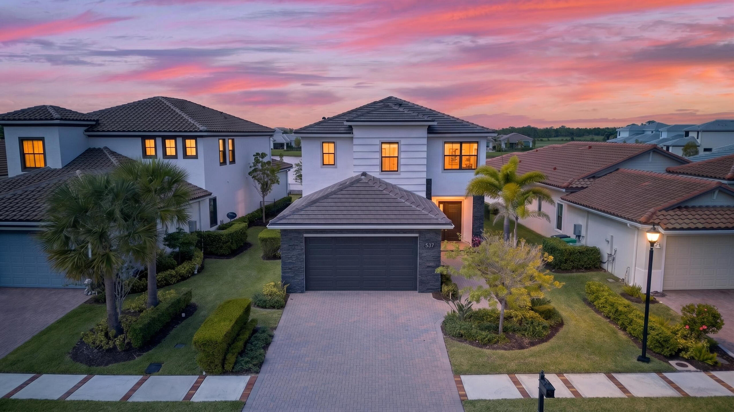 View details of listing 537 SE Fascino Circle, Port St. Lucie, FL 34984 Port St. Lucie with MLS# 