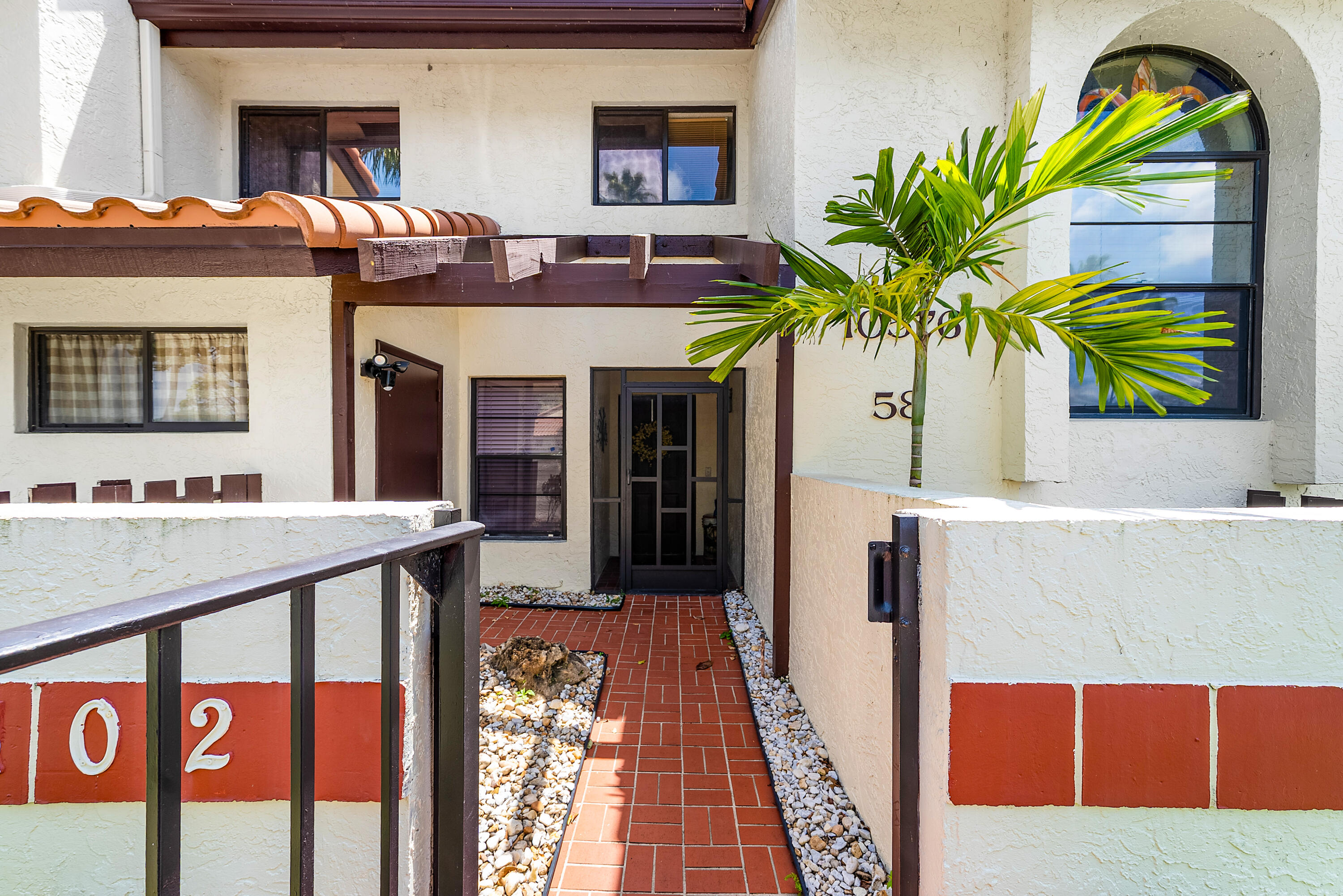View details of listing 10576 Tropic Palm Avenue 102, Boynton Beach, FL 33437 Boynton Beach with MLS#