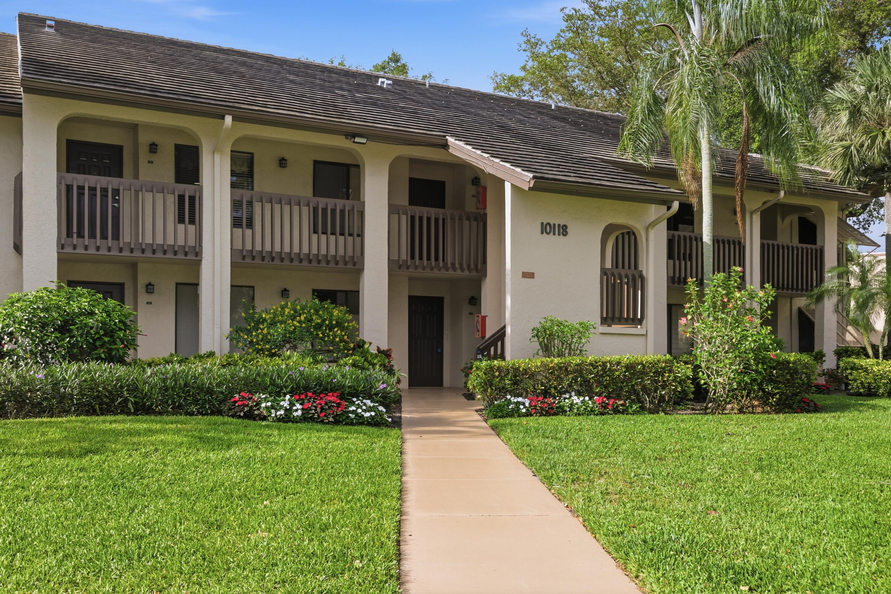 View details of listing 10118 Mangrove Drive 105, Boynton Beach, FL 33437 Boynton Beach with MLS#