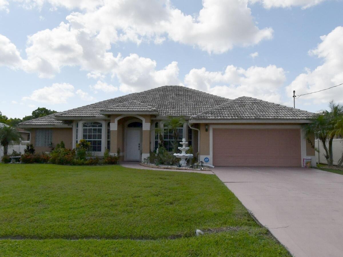 View details of listing 5514 NW Whitecap Road, Port St. Lucie, FL 34986 Port St. Lucie with MLS#