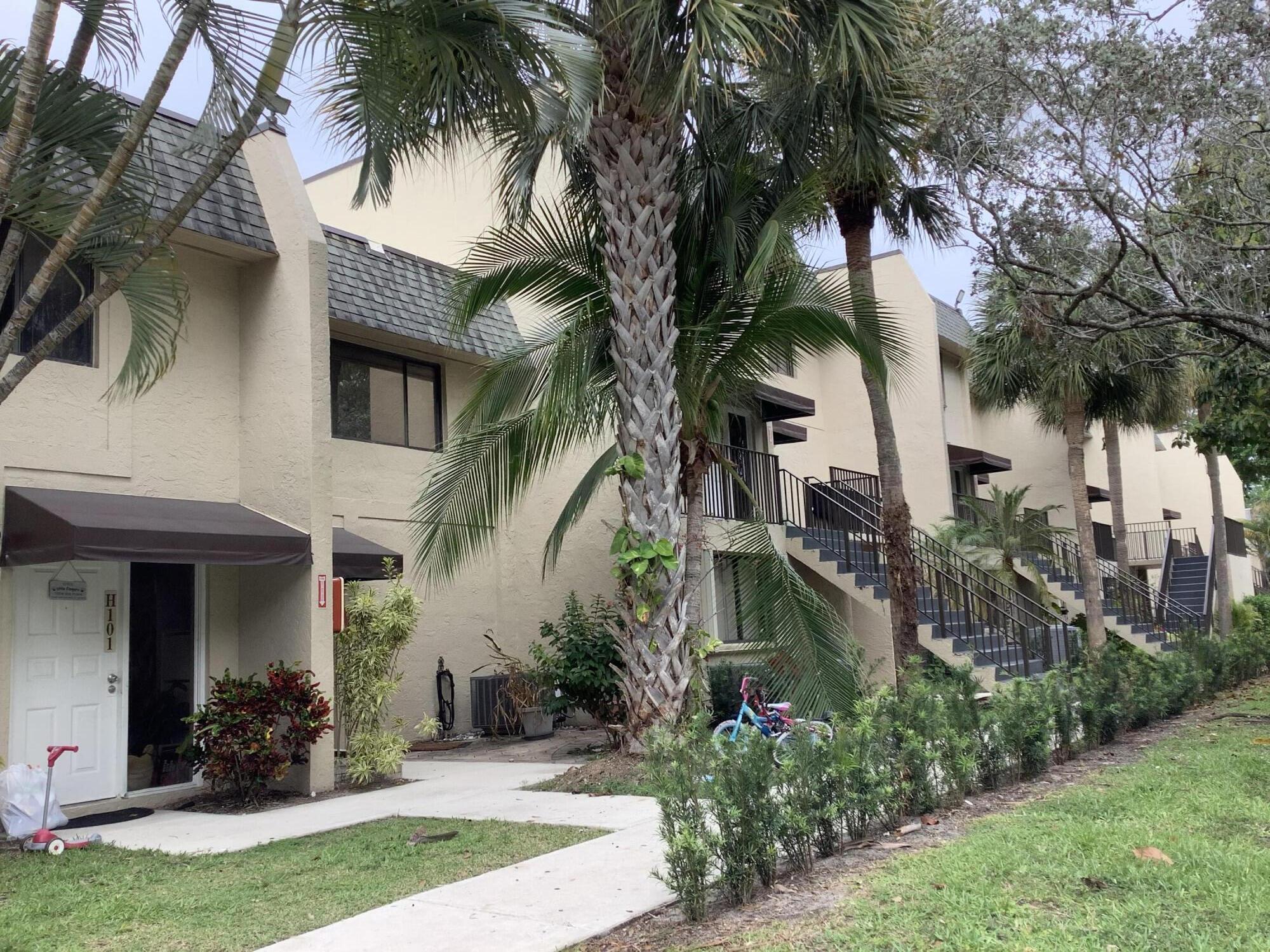 View details of listing 65 Deer Creek Road H203, Deerfield Beach, FL 33442 Deerfield Beach with MLS#