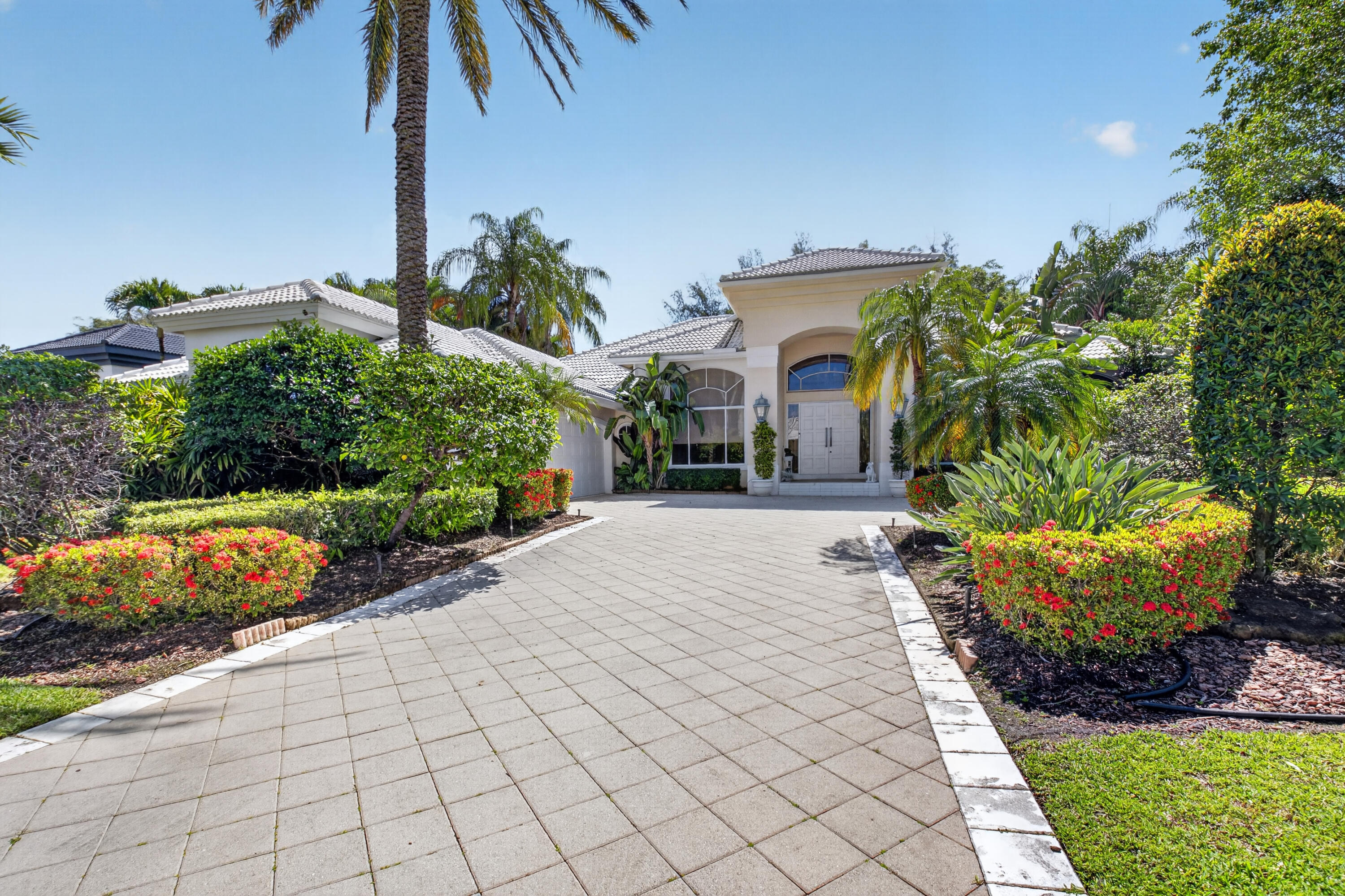 View details of listing 21650 Frontenac Court, Boca Raton, FL 33433 Boca Raton with MLS#