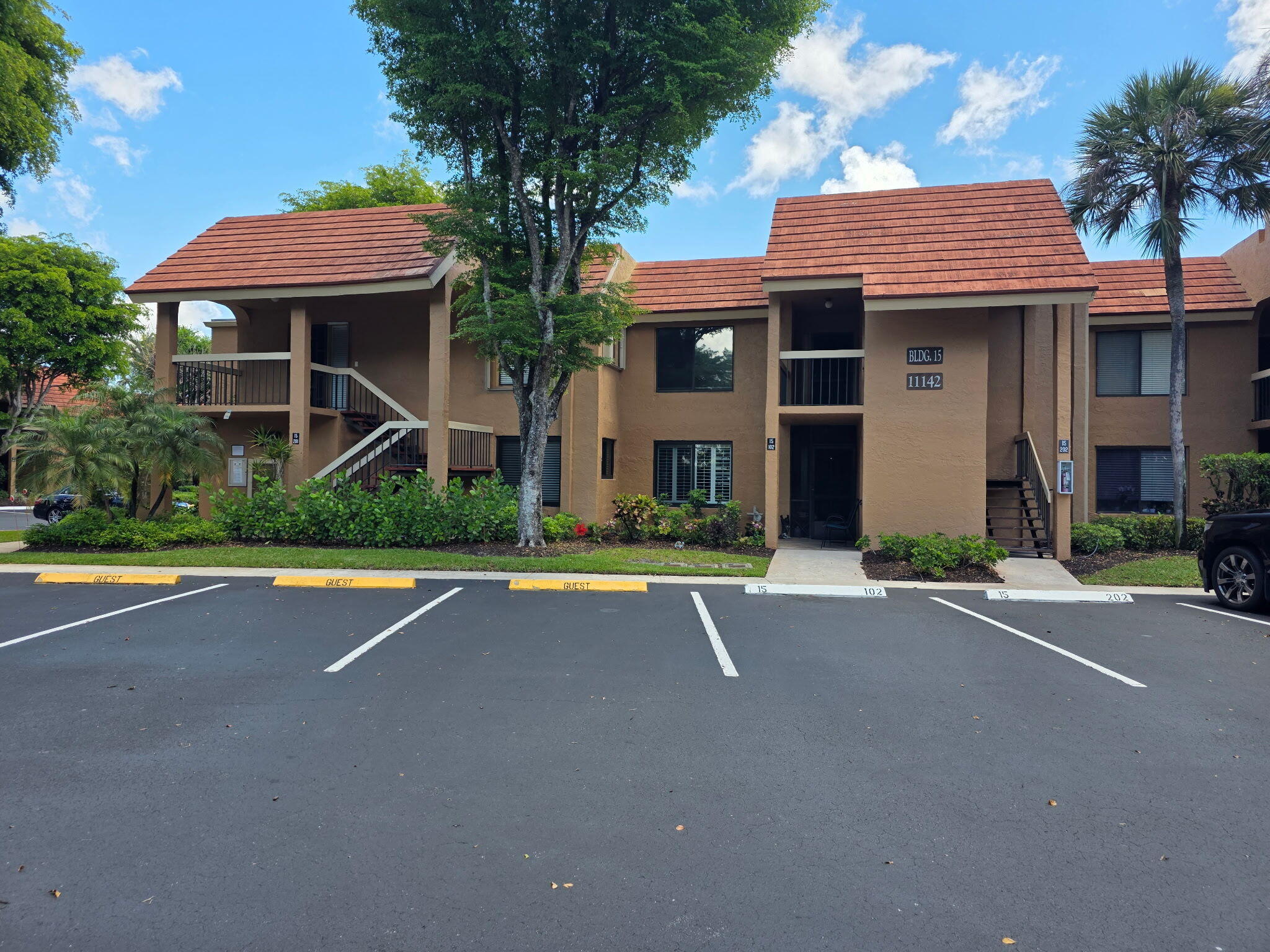 View details of listing 11142 Green Lake Drive 202, Boynton Beach, FL 33437 Boynton Beach with MLS#