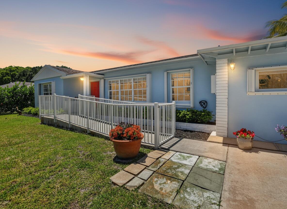 View details of listing 277 NW 3rd Court, Boca Raton, FL 33432 Boca Raton with MLS#
