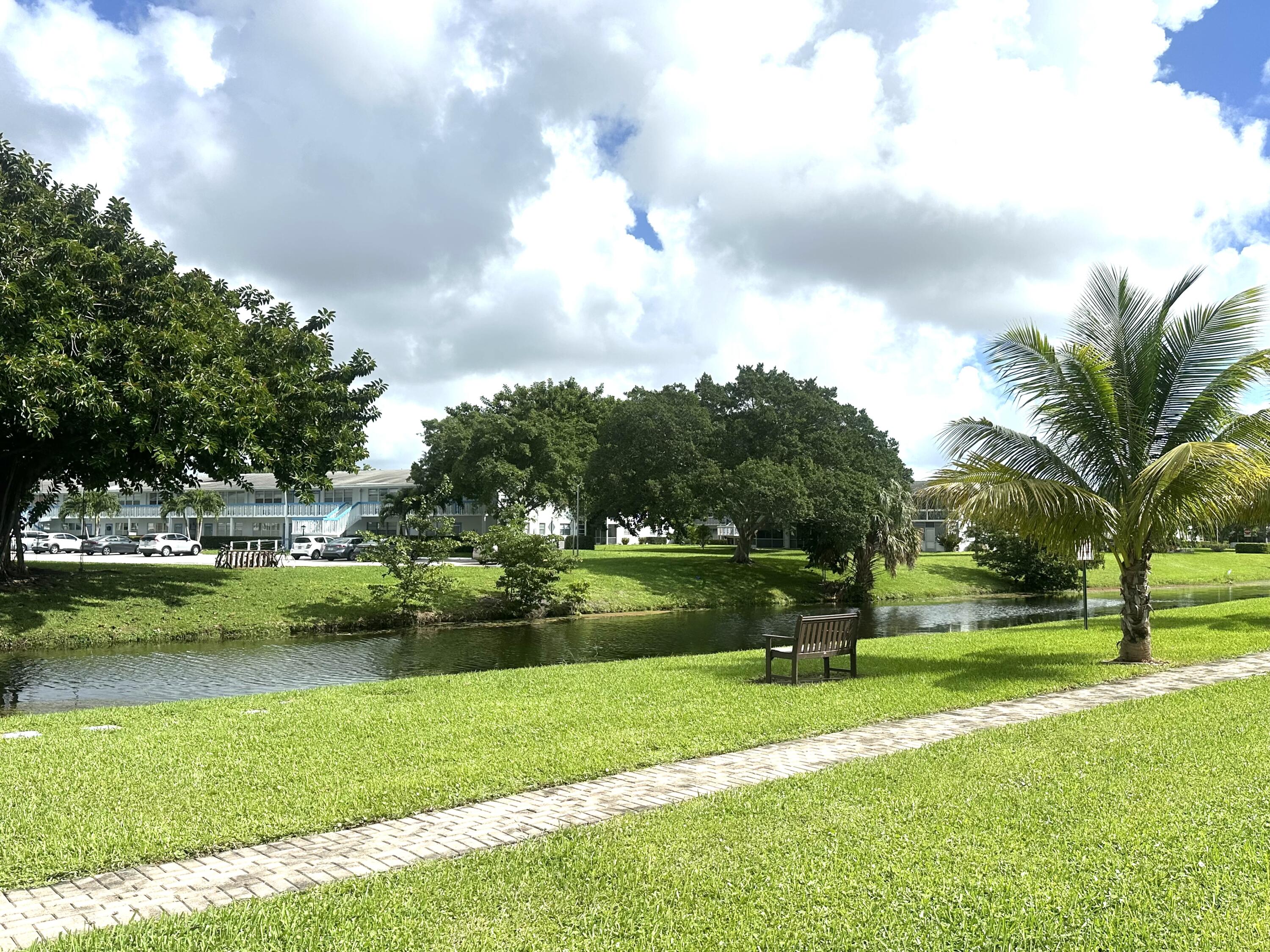 View details of listing 1092 Newport S, Deerfield Beach, FL 33442 Deerfield Beach with MLS#