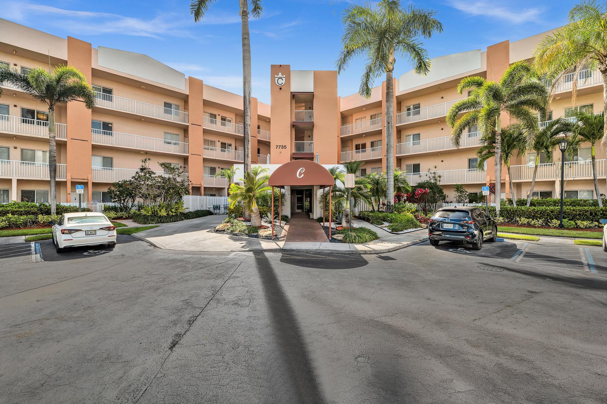 View details of listing 7735 Yardley Drive 305, Tamarac, FL 33321 Tamarac with MLS#