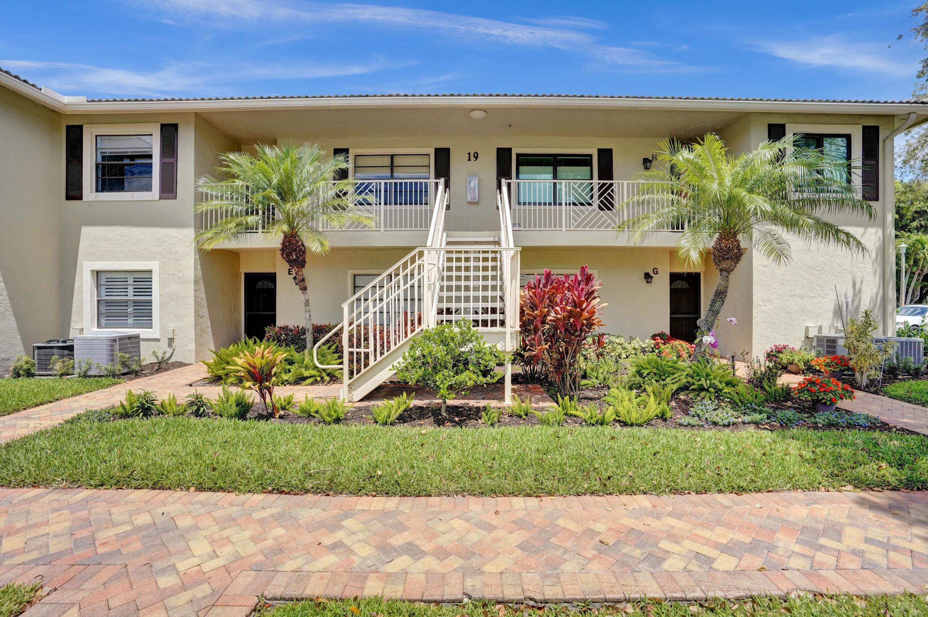 View details of listing 19 Stratford Drive E Unit F, Boynton Beach, FL 33436 Boynton Beach with MLS#