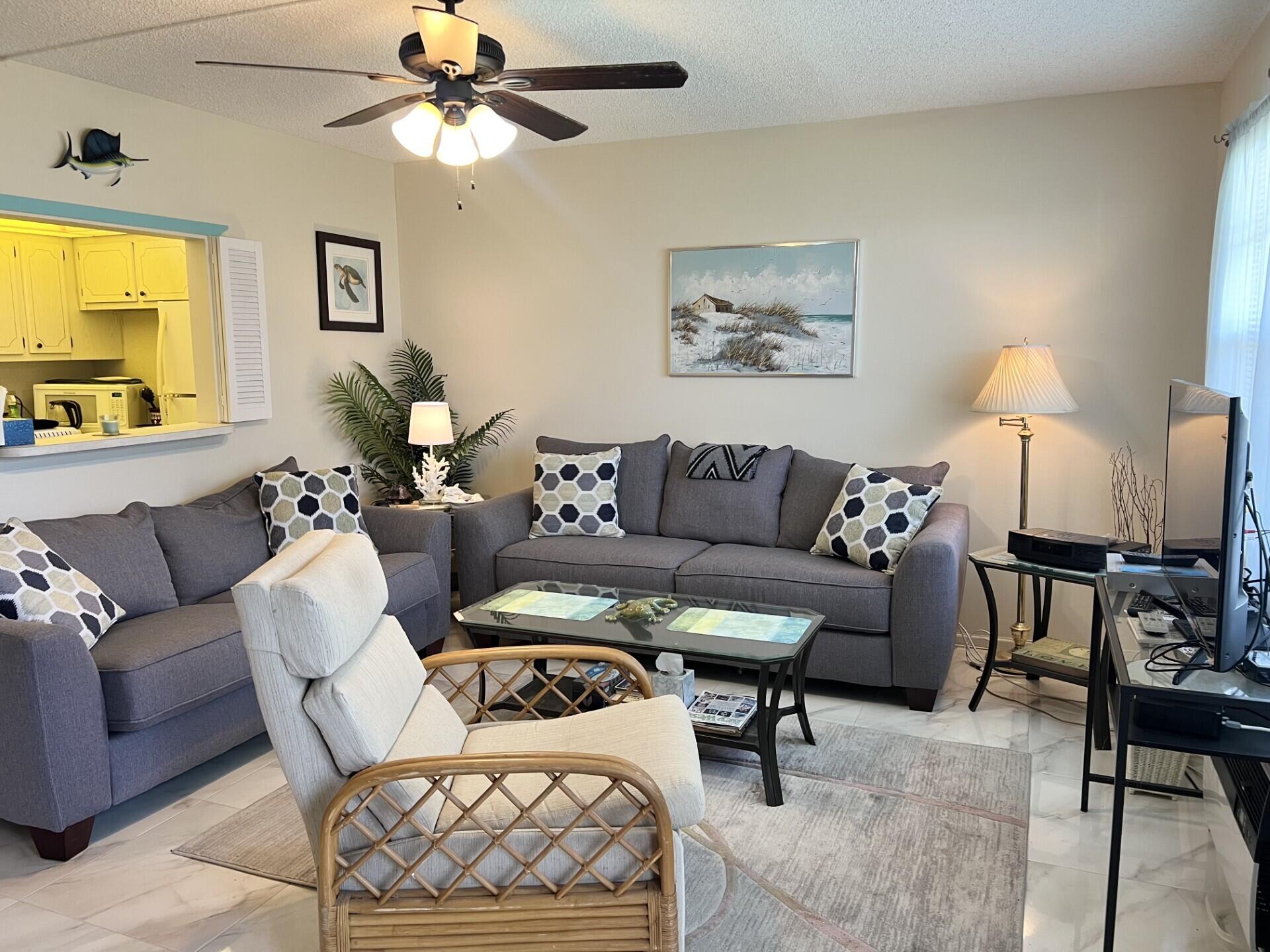 View details of listing 3 Islewood A 3, Deerfield Beach, FL 33442 Deerfield Beach with MLS# 