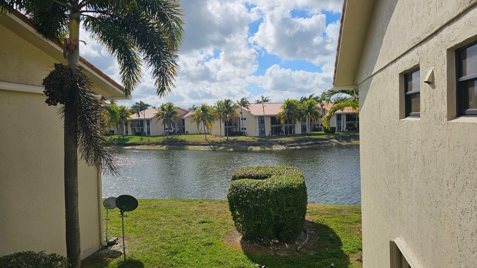 View details of listing 1517 Lake Crystal Drive E, West Palm Beach, FL 33411 West Palm Beach with MLS#