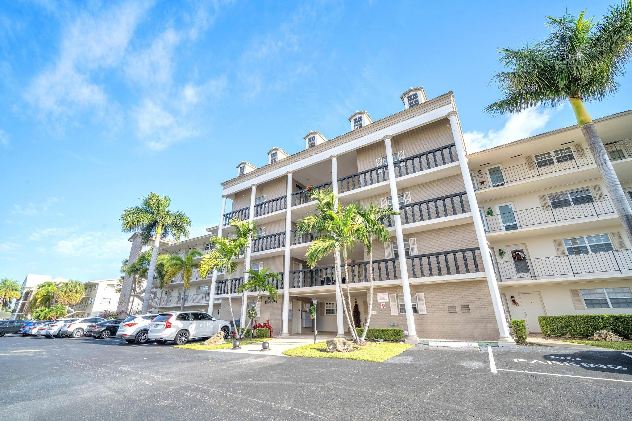 Listing  440 Paradise Isle Boulevard 304, Hallandale Beach, FL 33009, Hallandale Beach, FL 33009