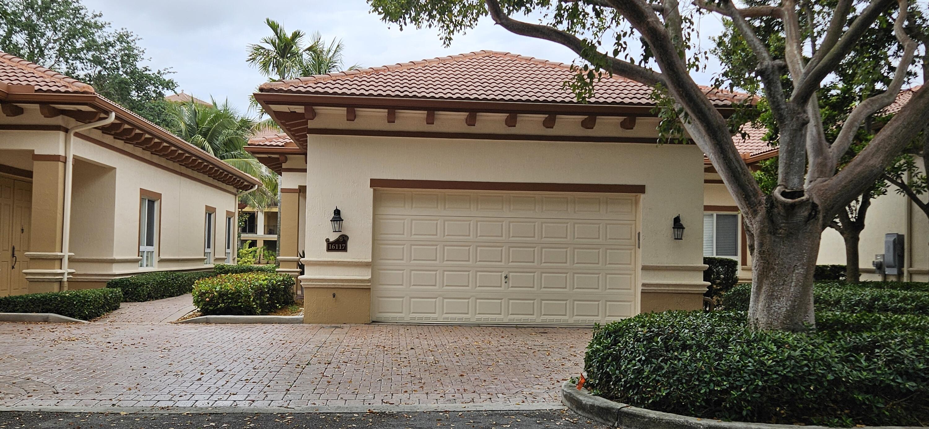 Listing  16117 Emerald Estates Drive, Weston, FL 33331, Weston, FL 33331