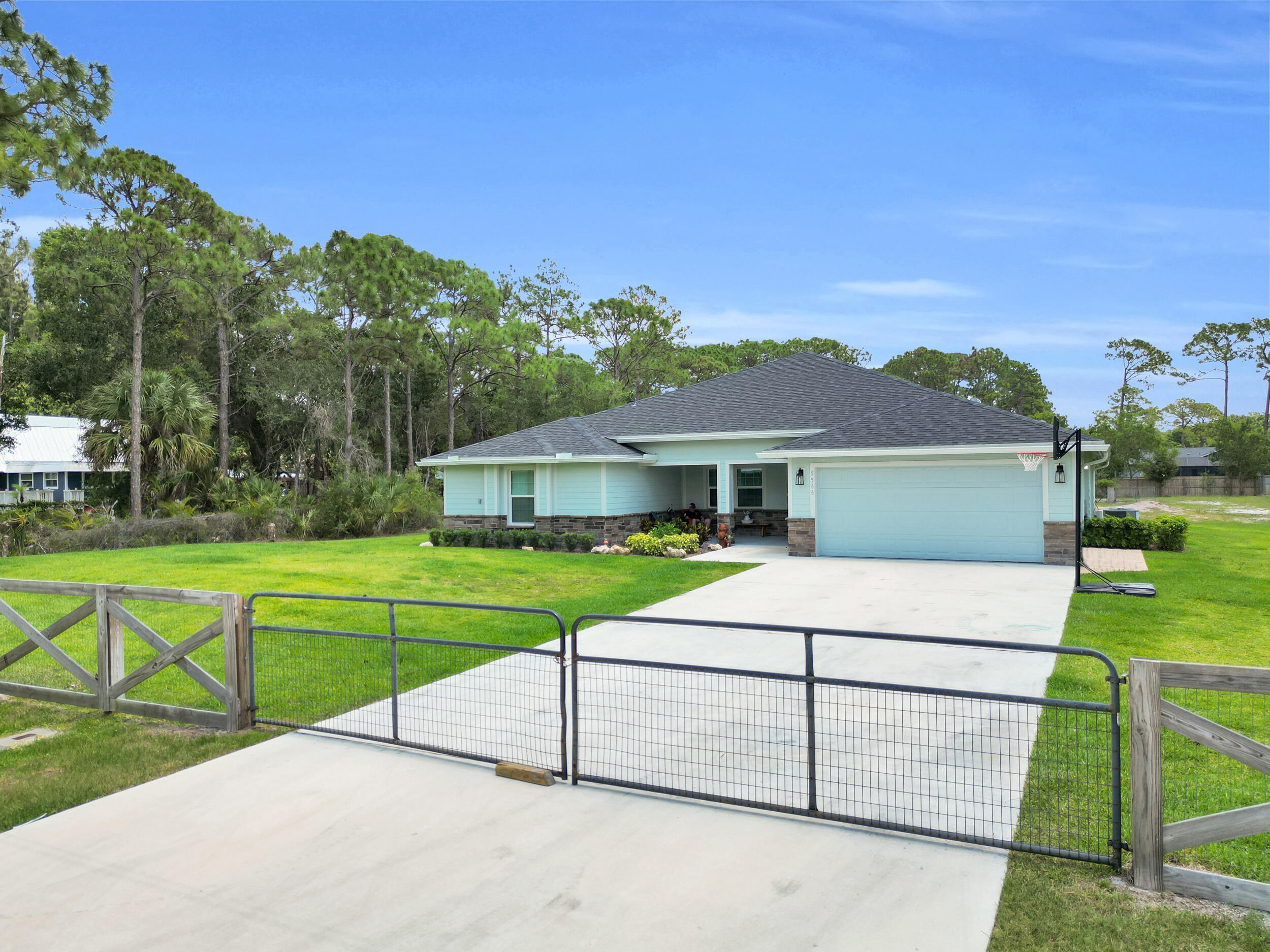 Listing  5566 Pinetree Drive, Fort Pierce, FL 34982, Fort Pierce, FL 34982