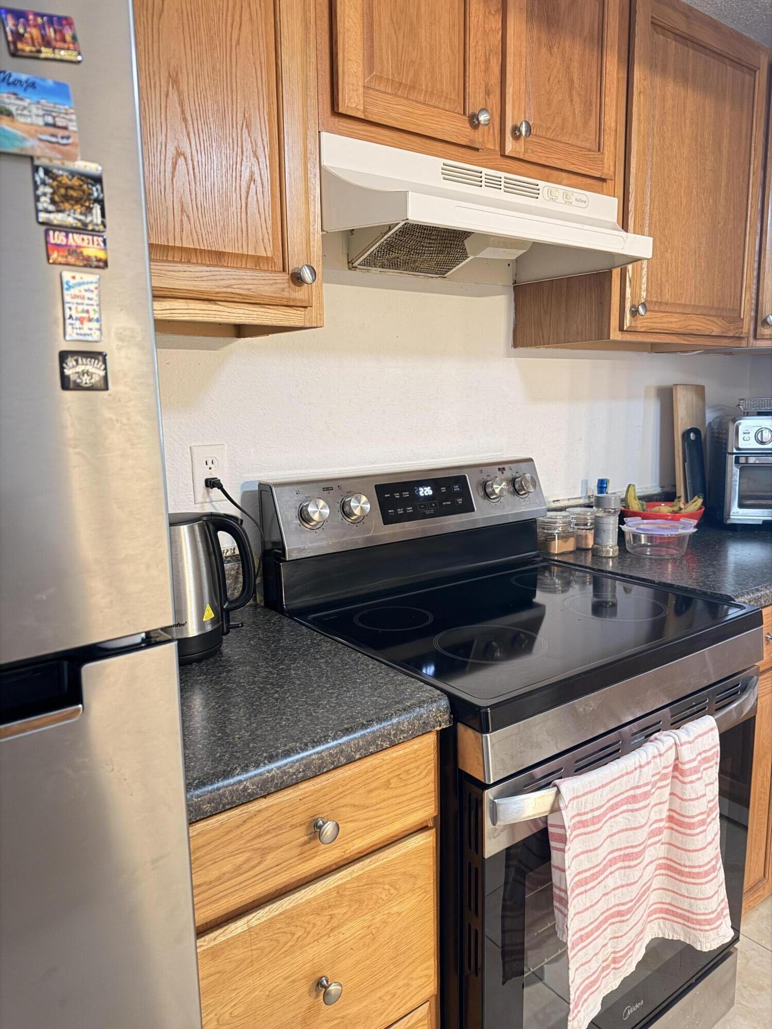 View details of listing 2800 Somerset Drive 201j, Lauderdale Lakes, FL 33311 Lauderdale Lakes with MLS# 