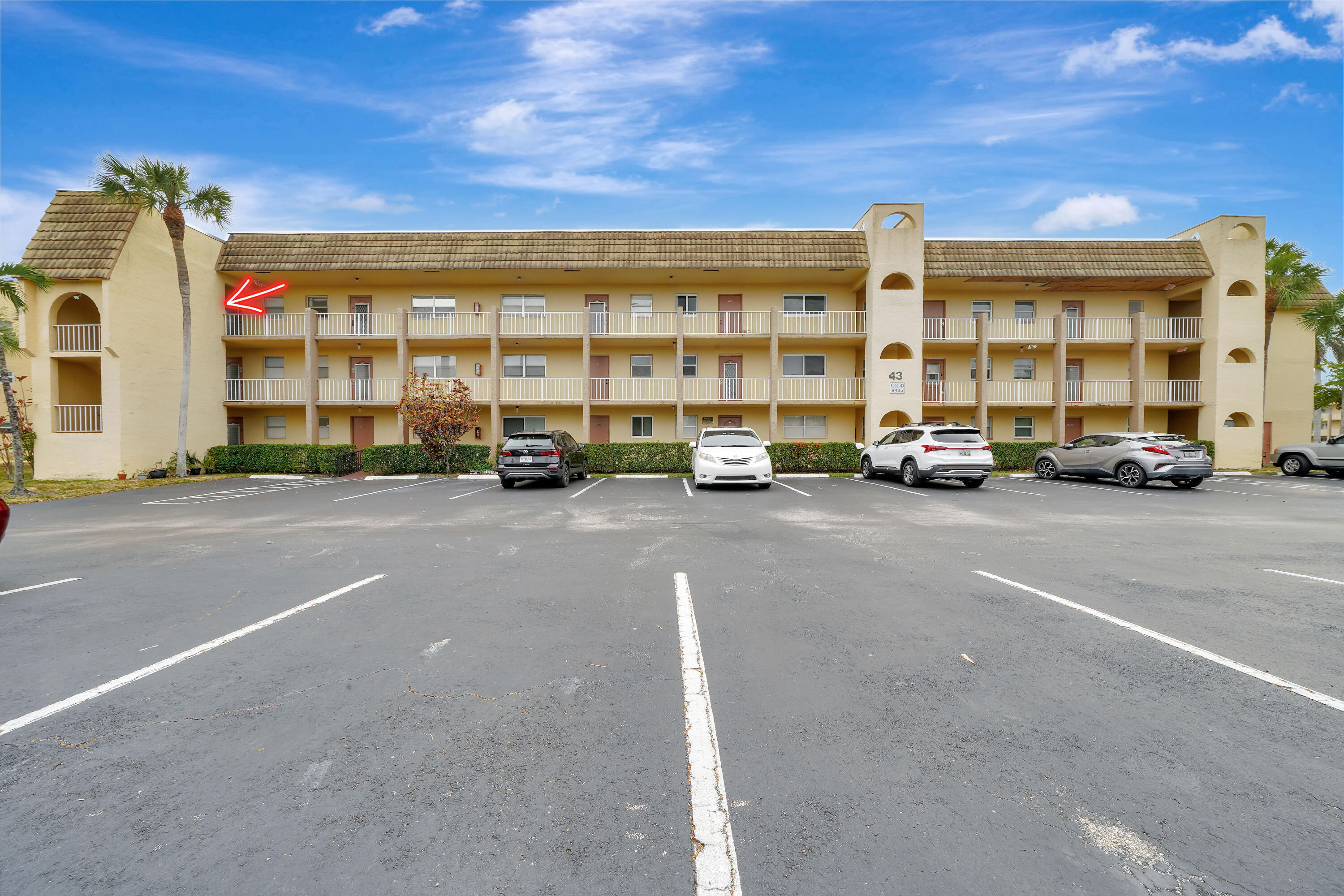 Listing  8435 Sunrise Lakes Boulevard 301, Sunrise, FL 33322, Sunrise, FL 33322