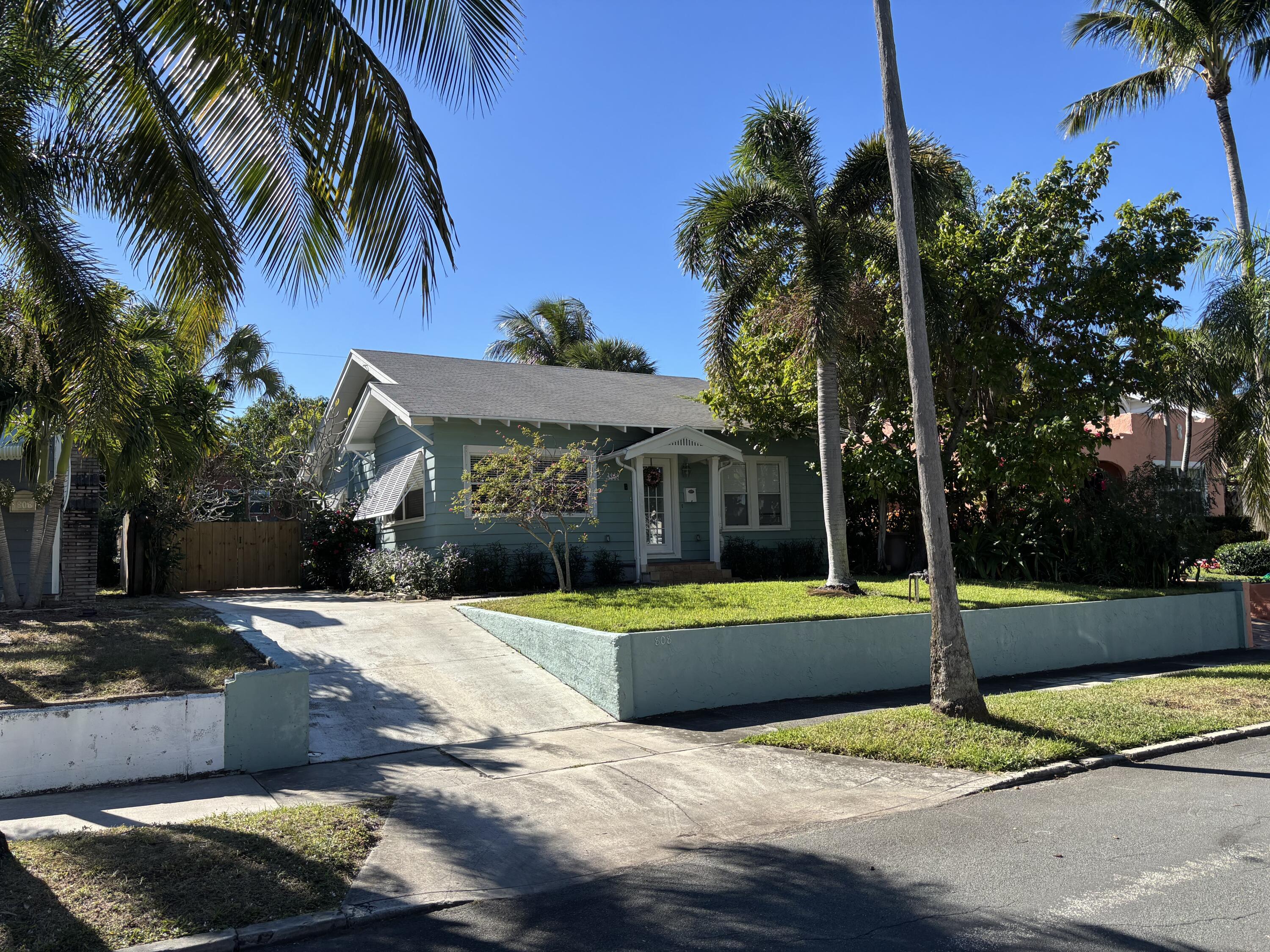 Listing  808 Kanuga Drive, West Palm Beach, FL 33401, West Palm Beach, FL 33401
