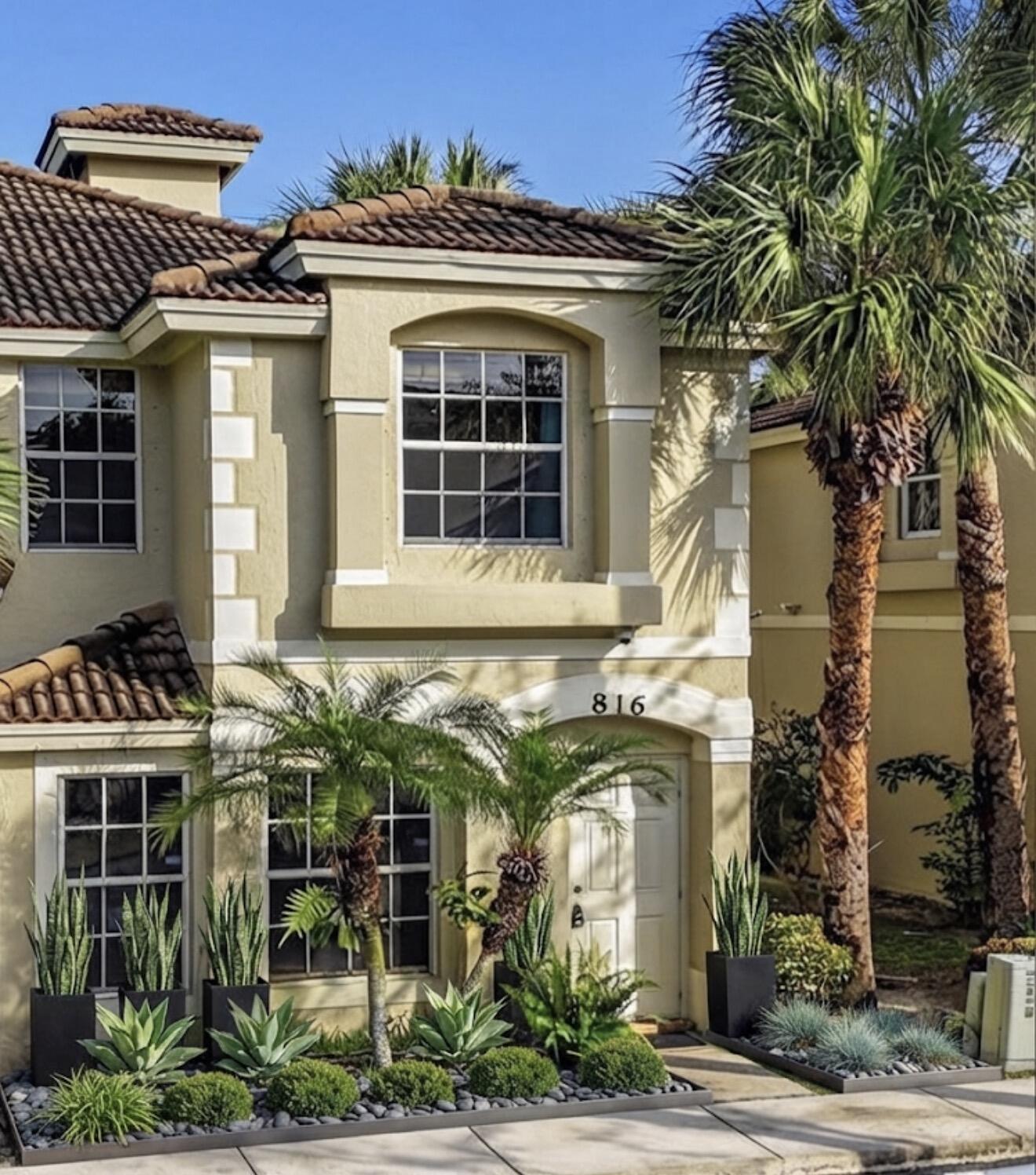 Listing  816 Summit Lake Drive, West Palm Beach, FL 33406, West Palm Beach, FL 33406