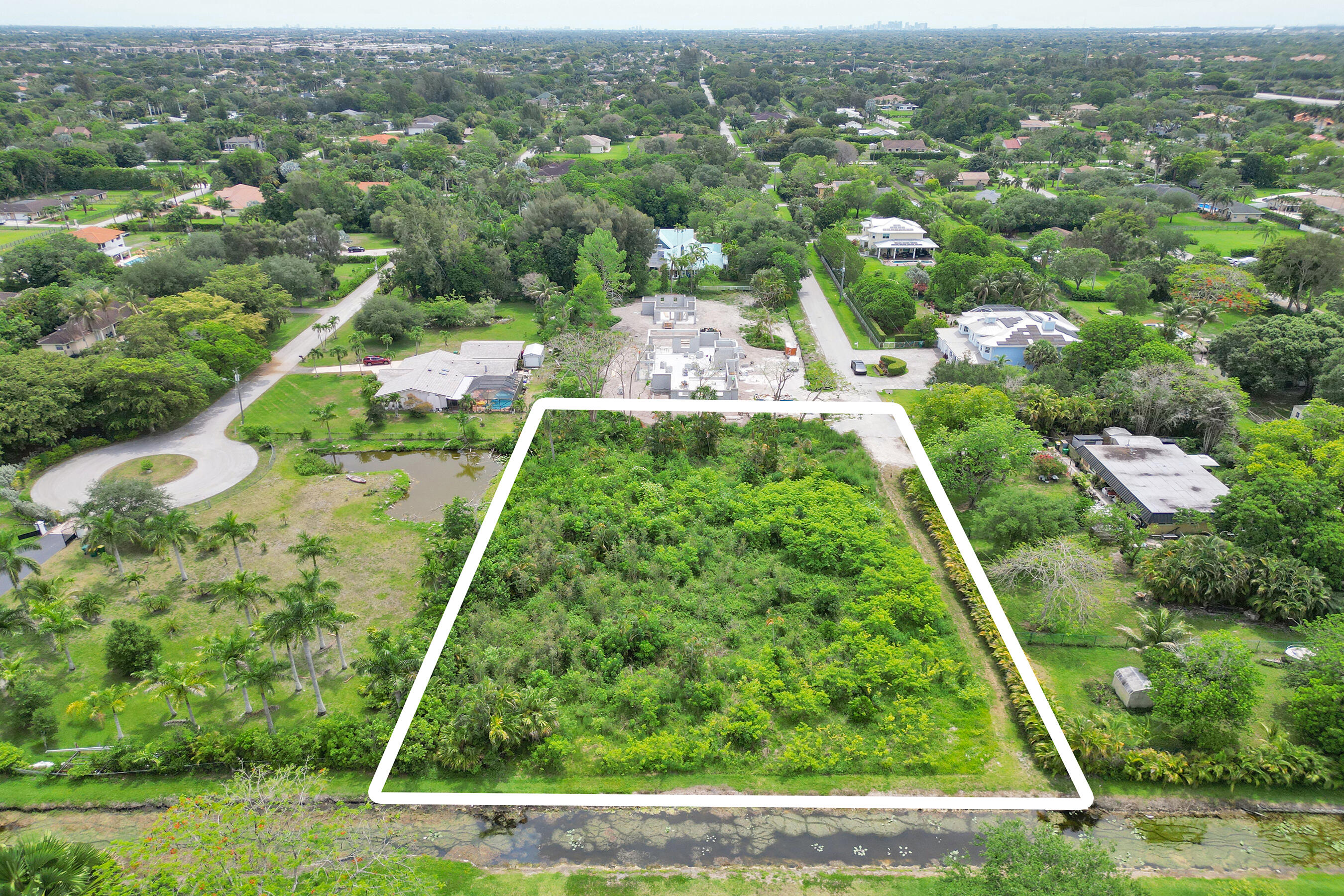 View details of listing 12099 NW 19th Street, Plantation, FL 33323 Plantation with MLS# 